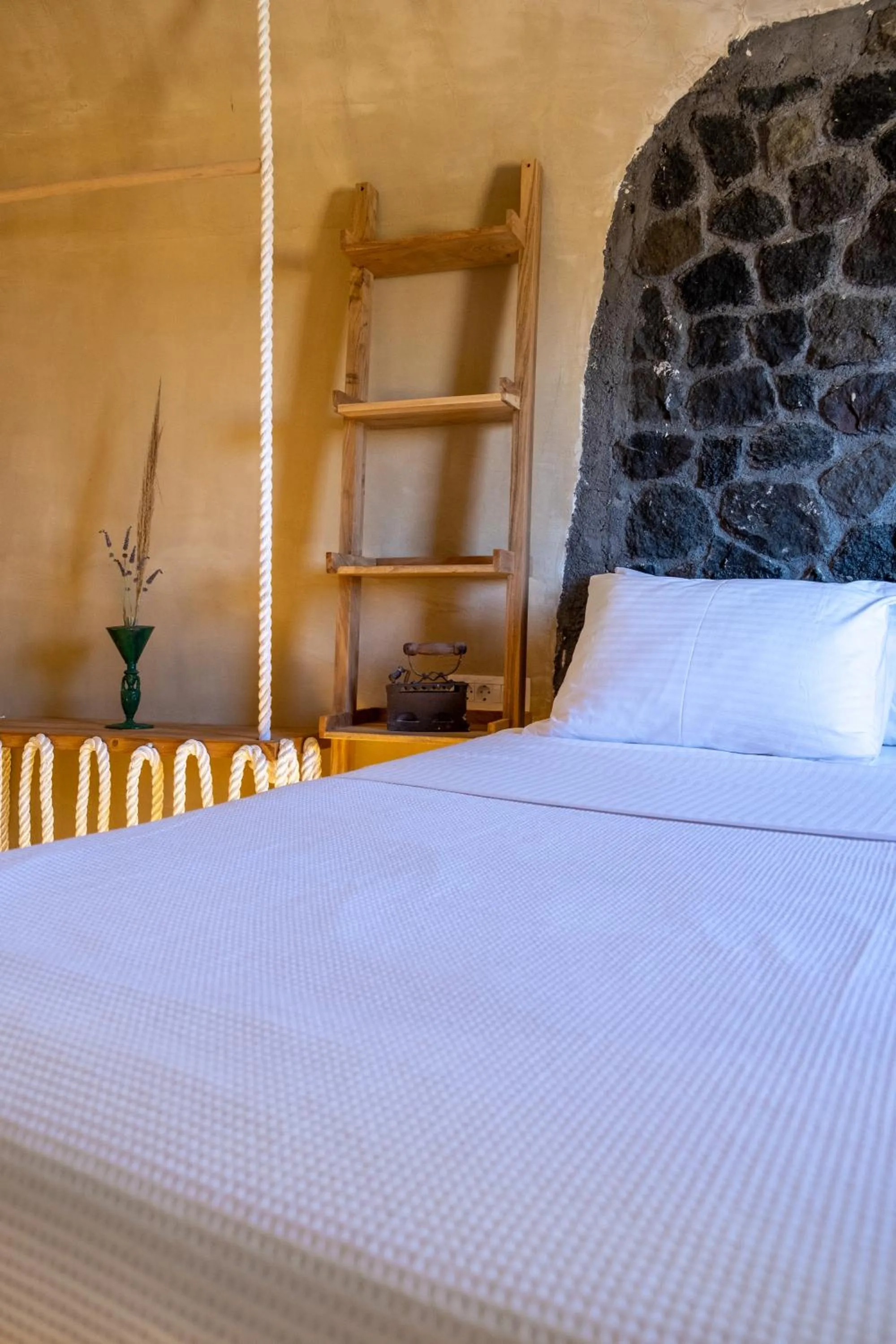Bedroom, Bed in Pasithea Suites