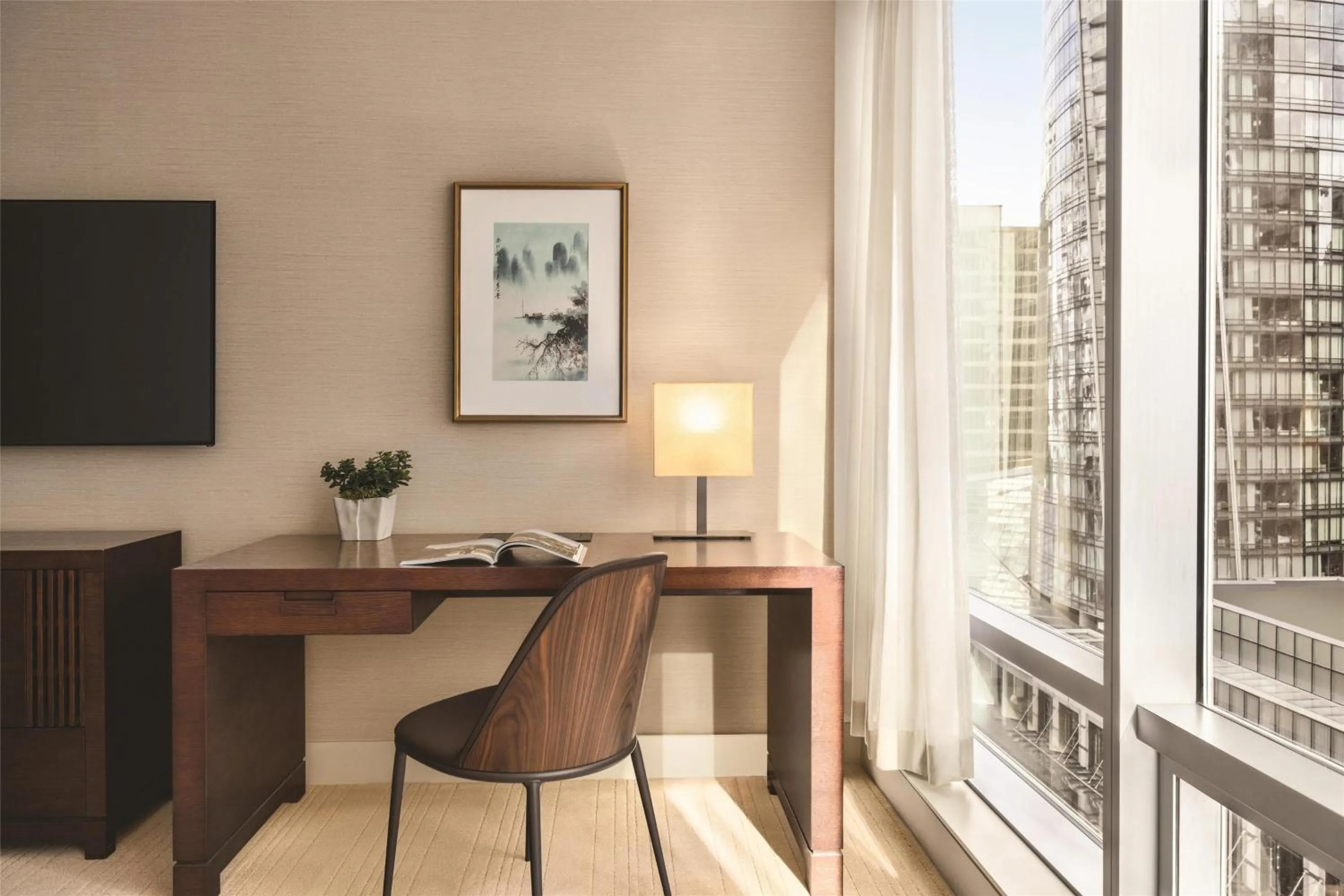 Bedroom in Hyatt Vancouver Downtown Alberni