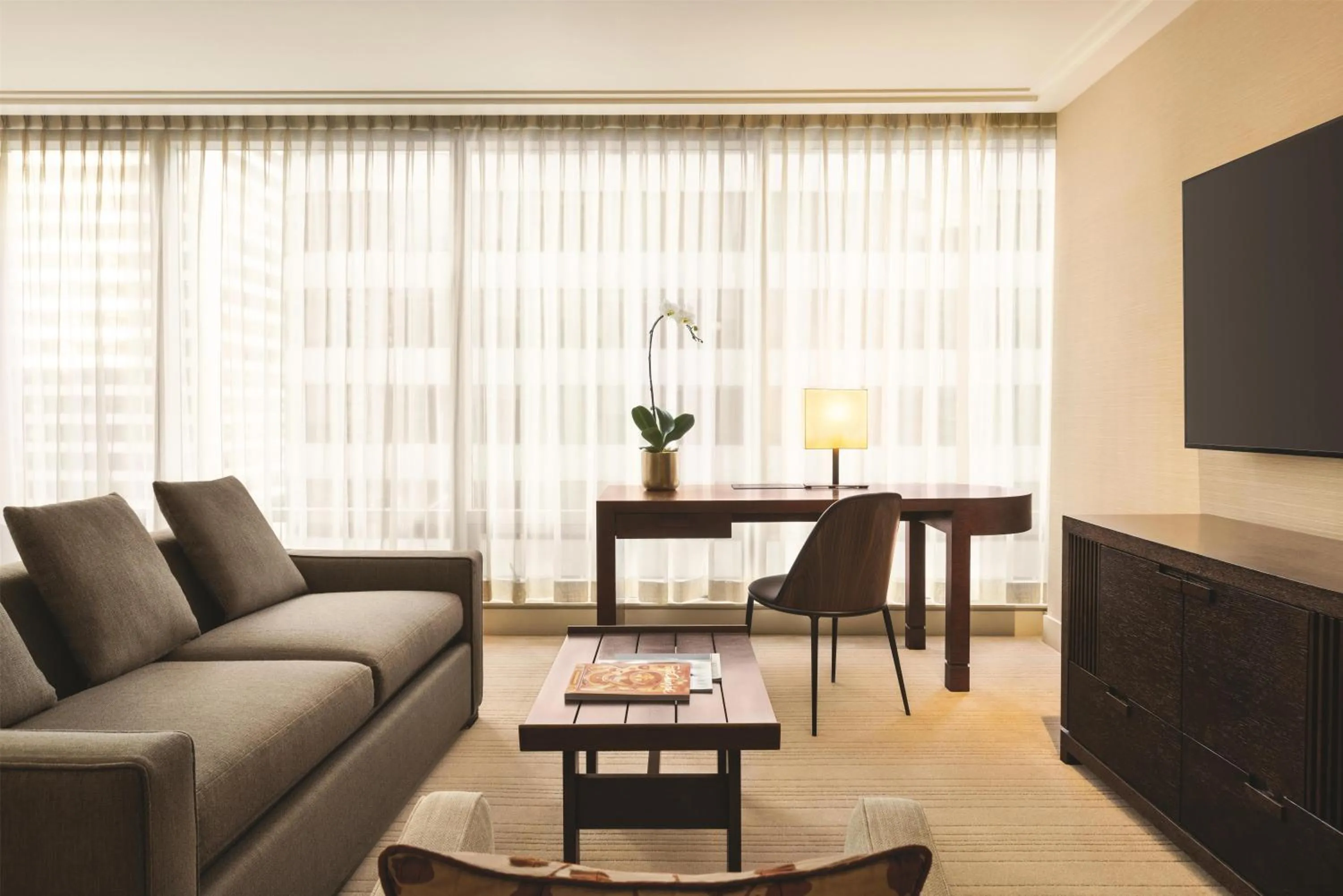 Bedroom in Hyatt Vancouver Downtown Alberni