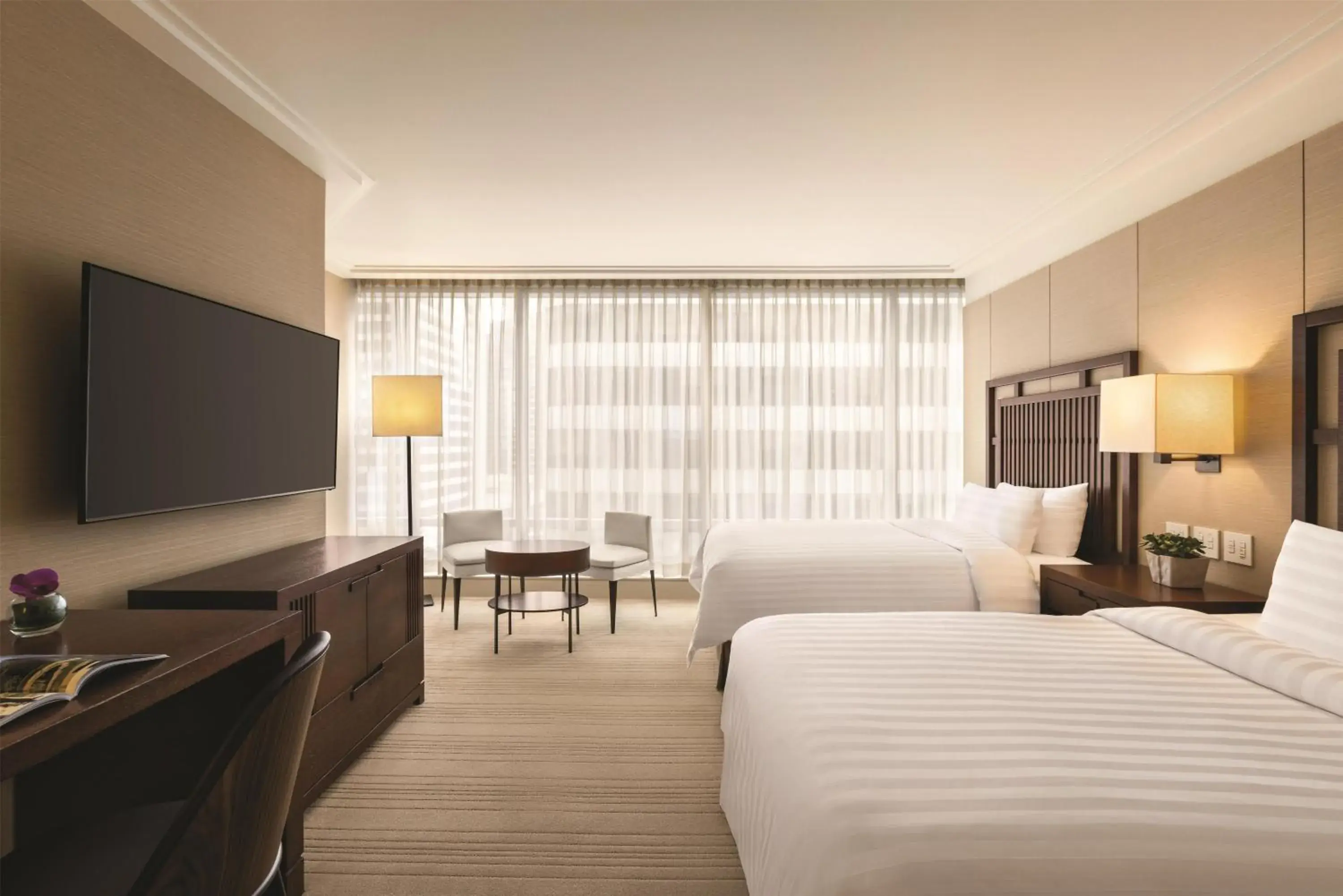 Bedroom, Bed in Hyatt Vancouver Downtown Alberni Bedroom, Bed in Hyatt Vancouver Downtown Alberni