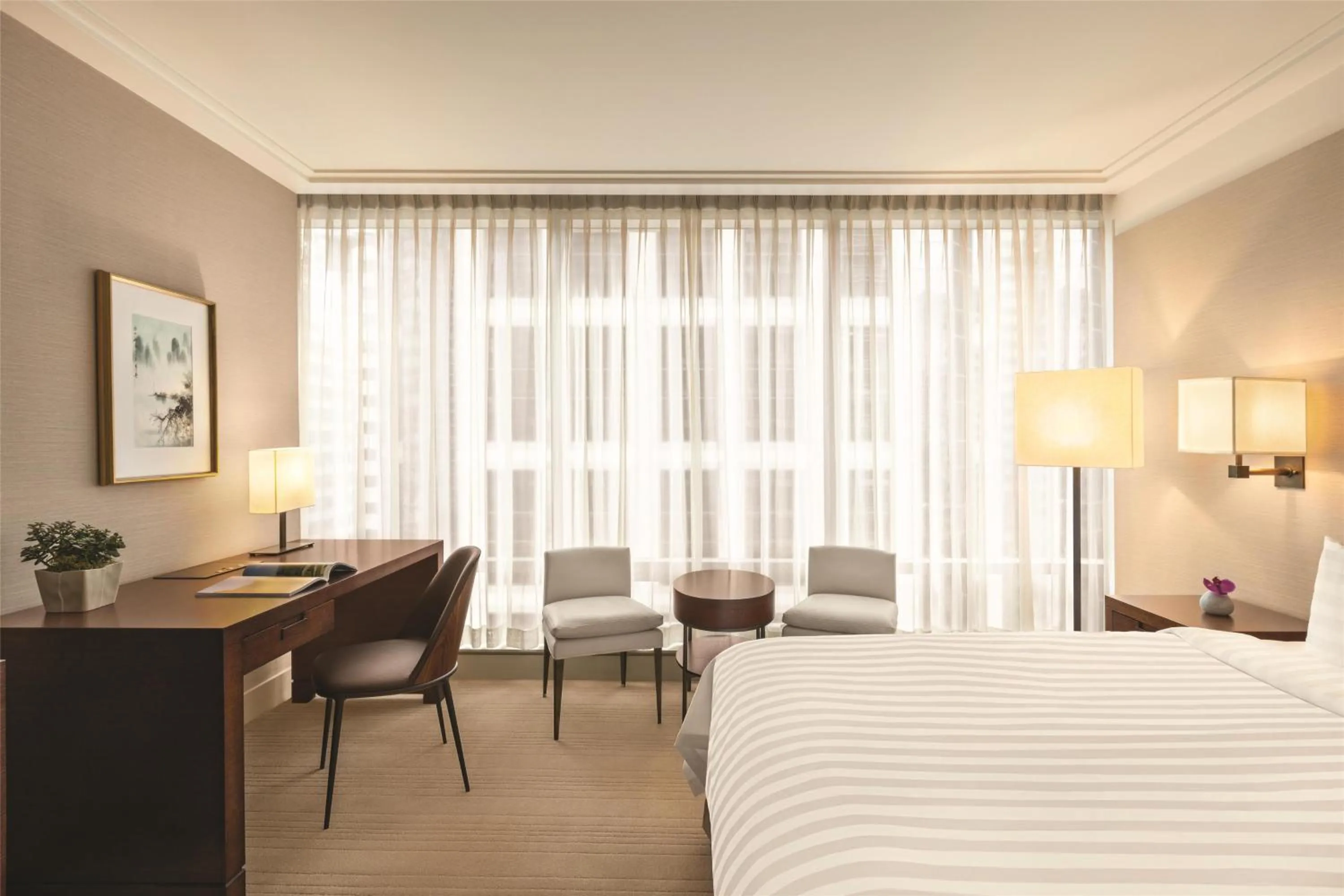 Bedroom, Bed in Hyatt Vancouver Downtown Alberni