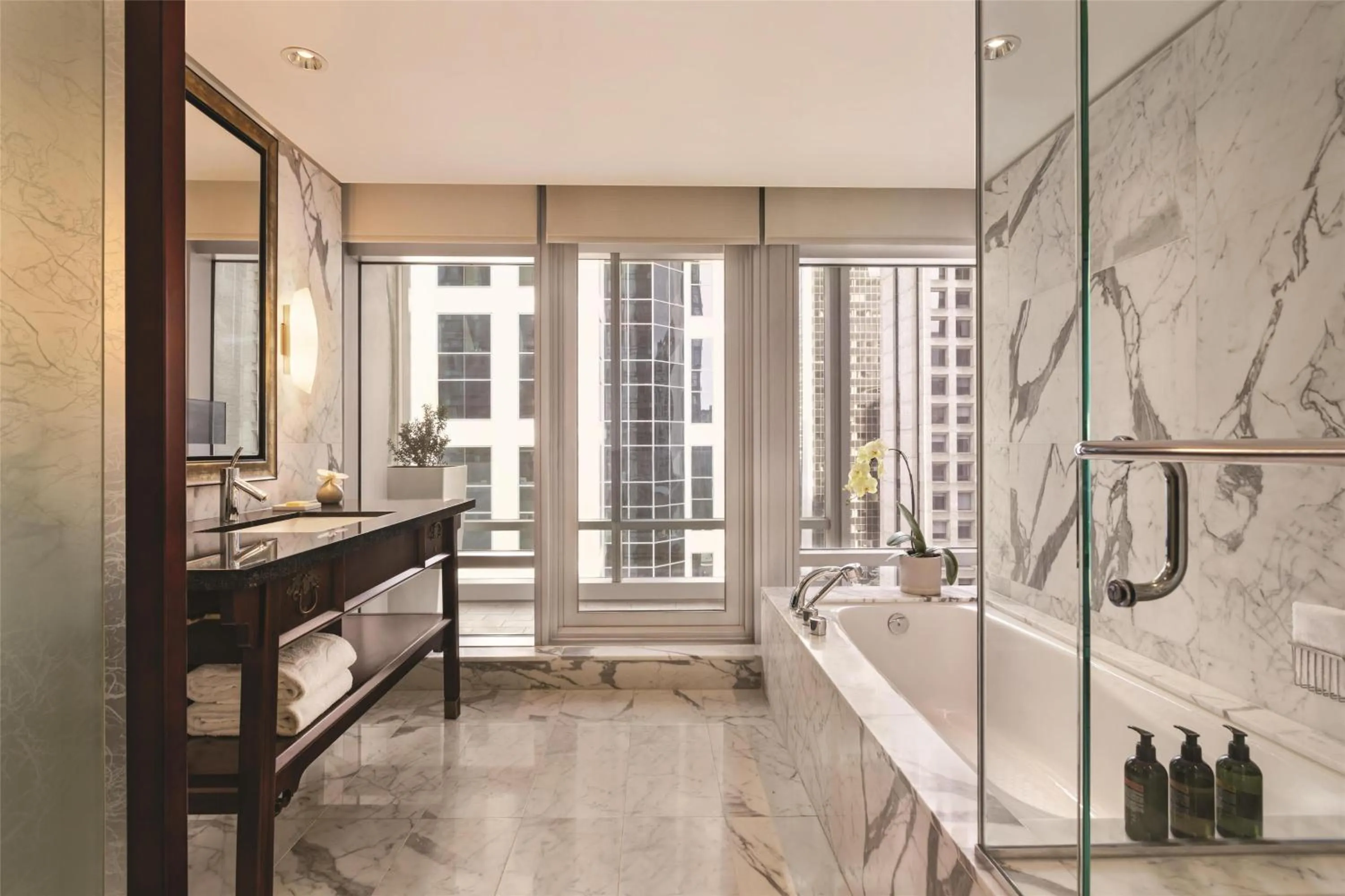 Bathroom in Hyatt Vancouver Downtown Alberni