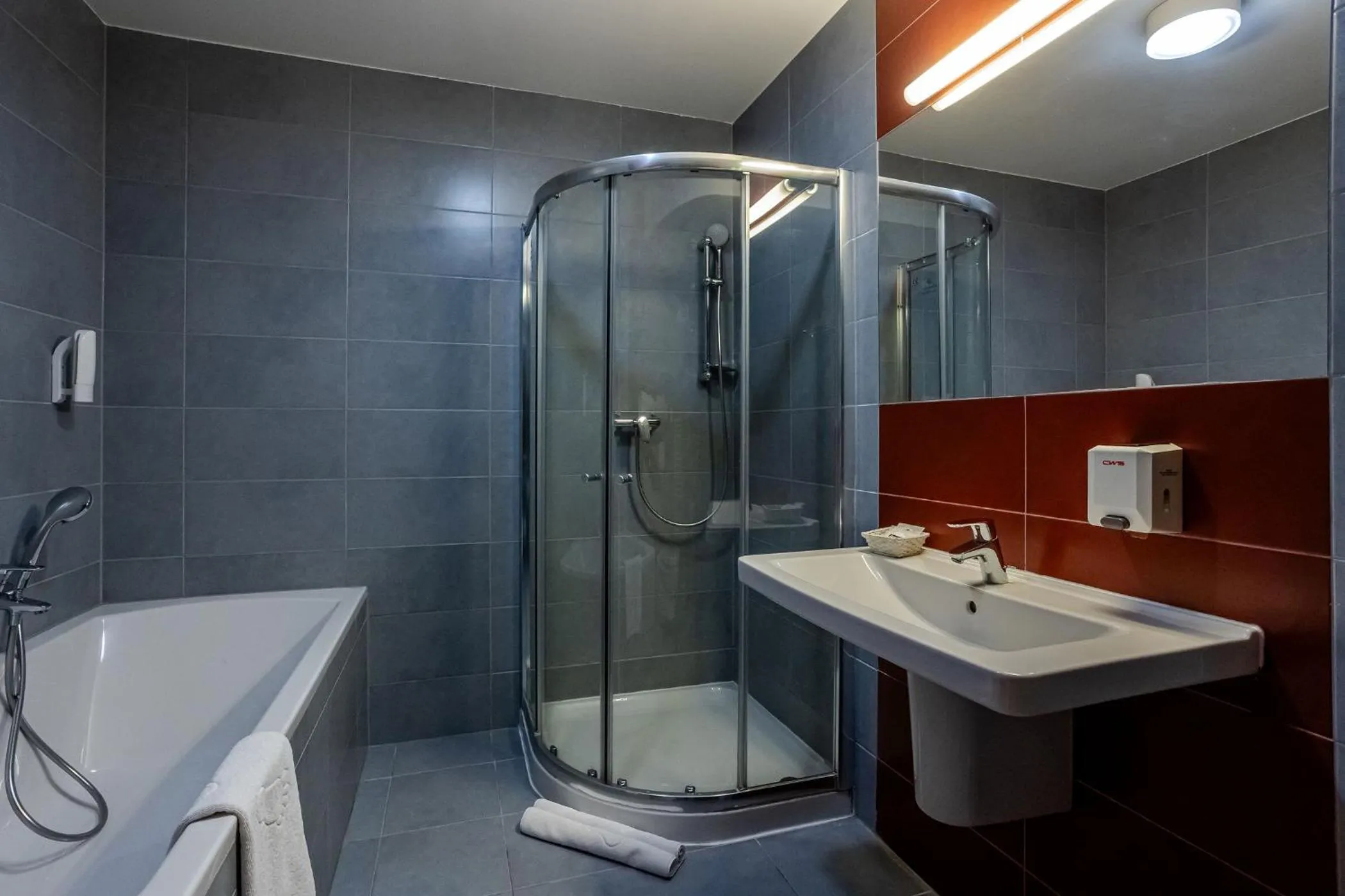 Shower in Hotel Alibaba