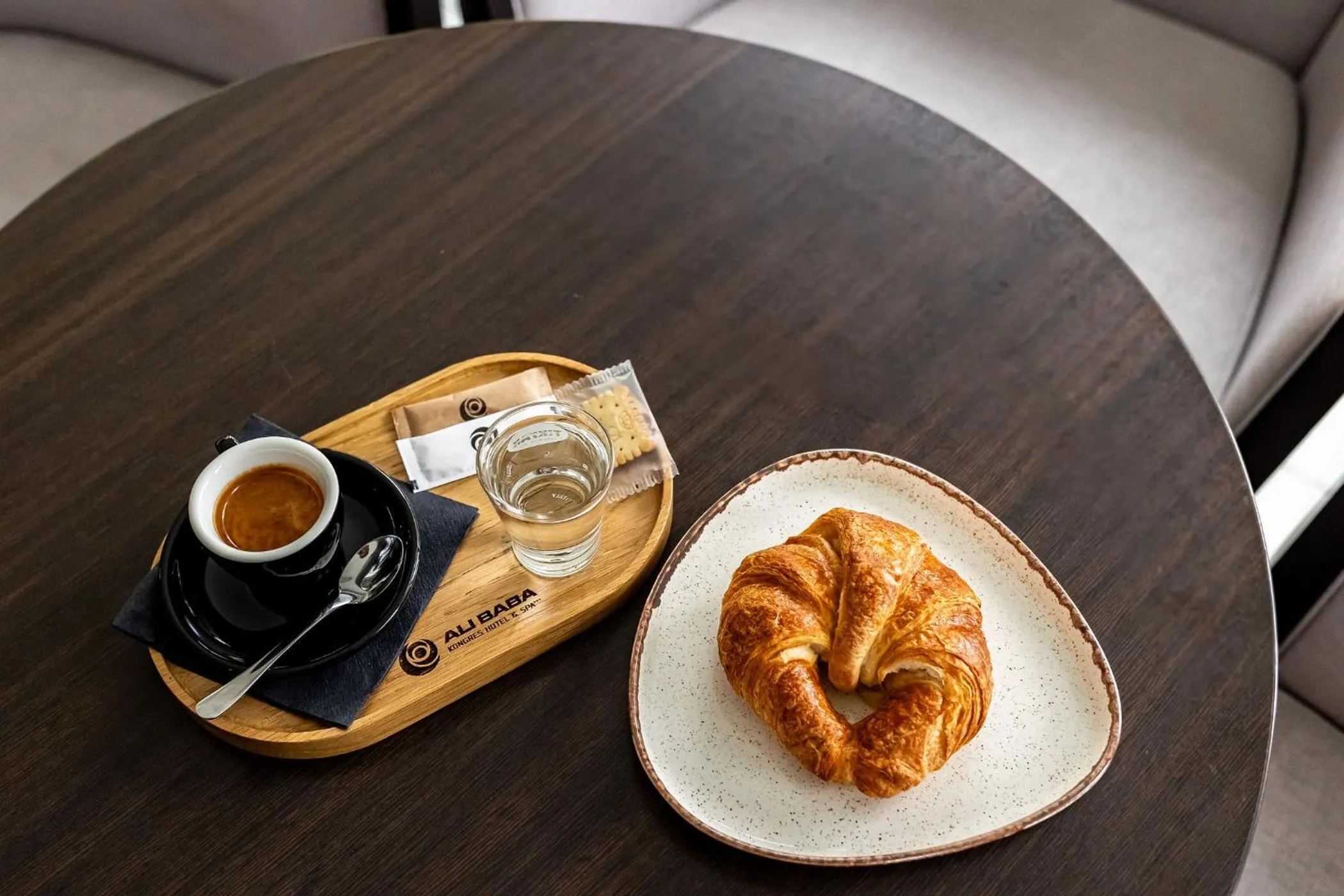 Coffee/tea facilities in Hotel Alibaba