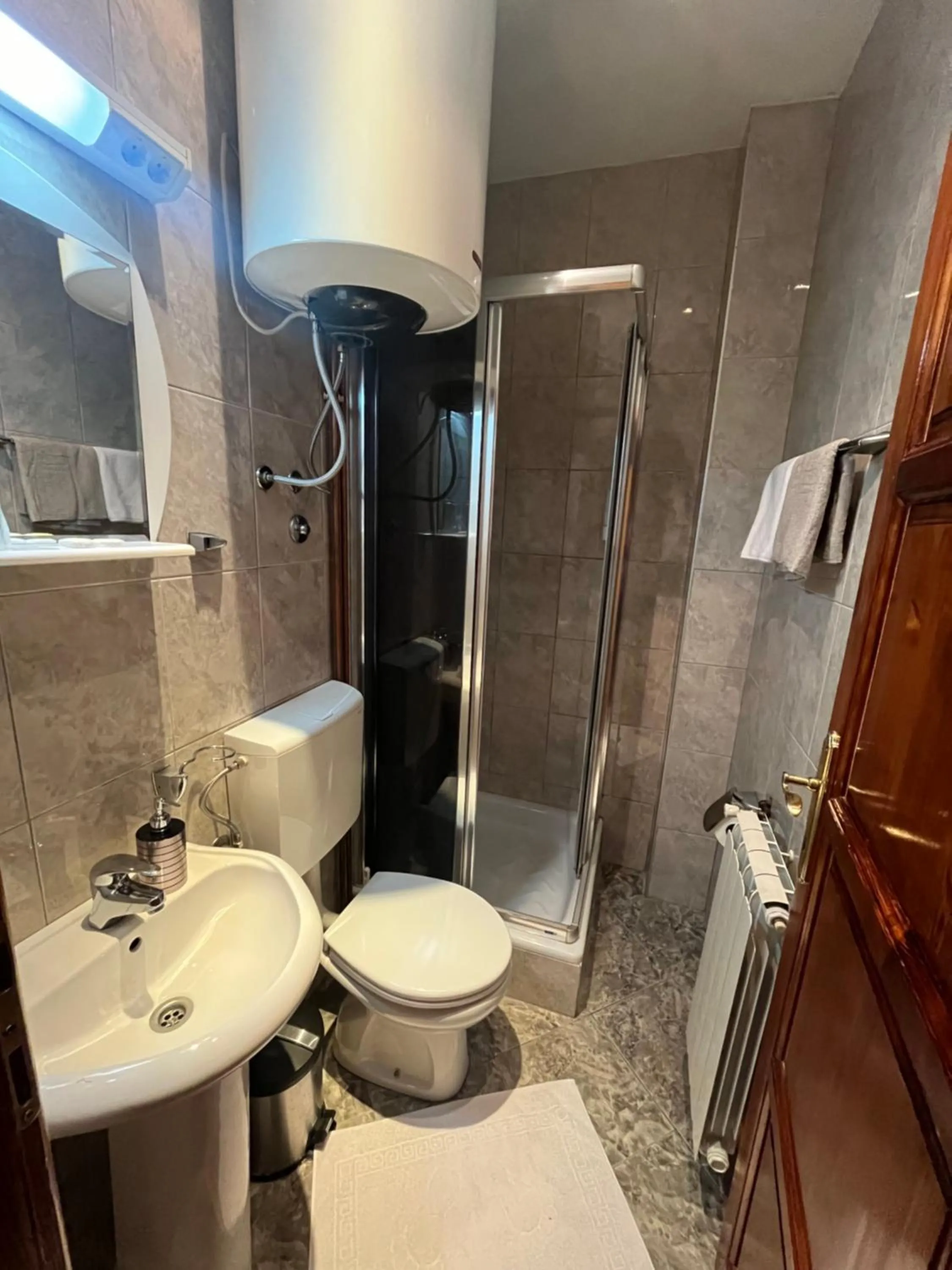 Bathroom in Hotel Dulovic
