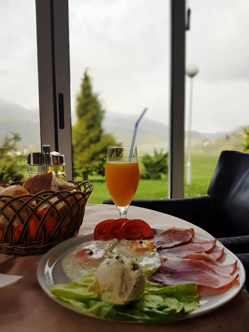 Breakfast in Hotel Dulovic