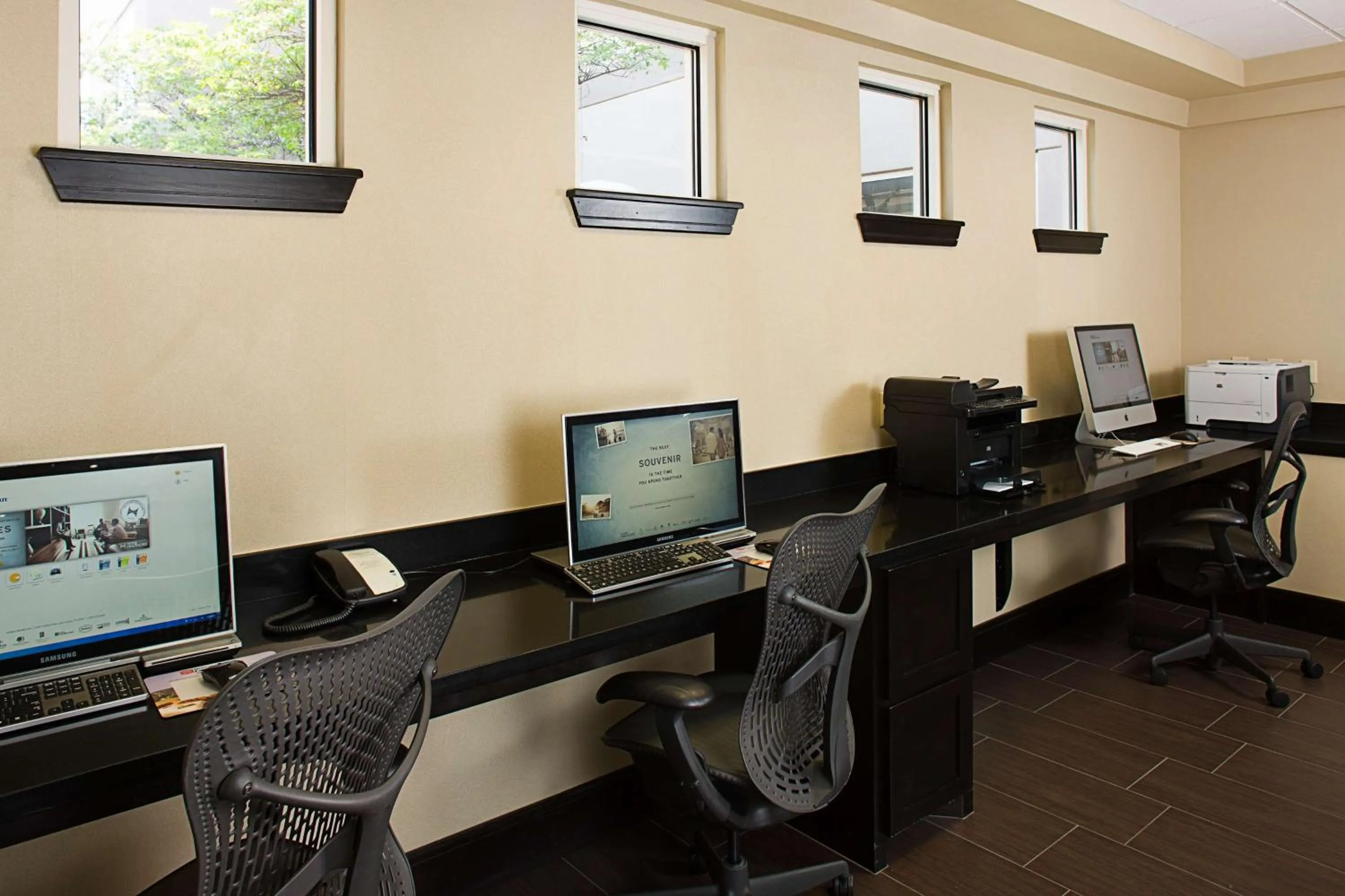 Business facilities in Hilton Garden Inn DFW Airport South