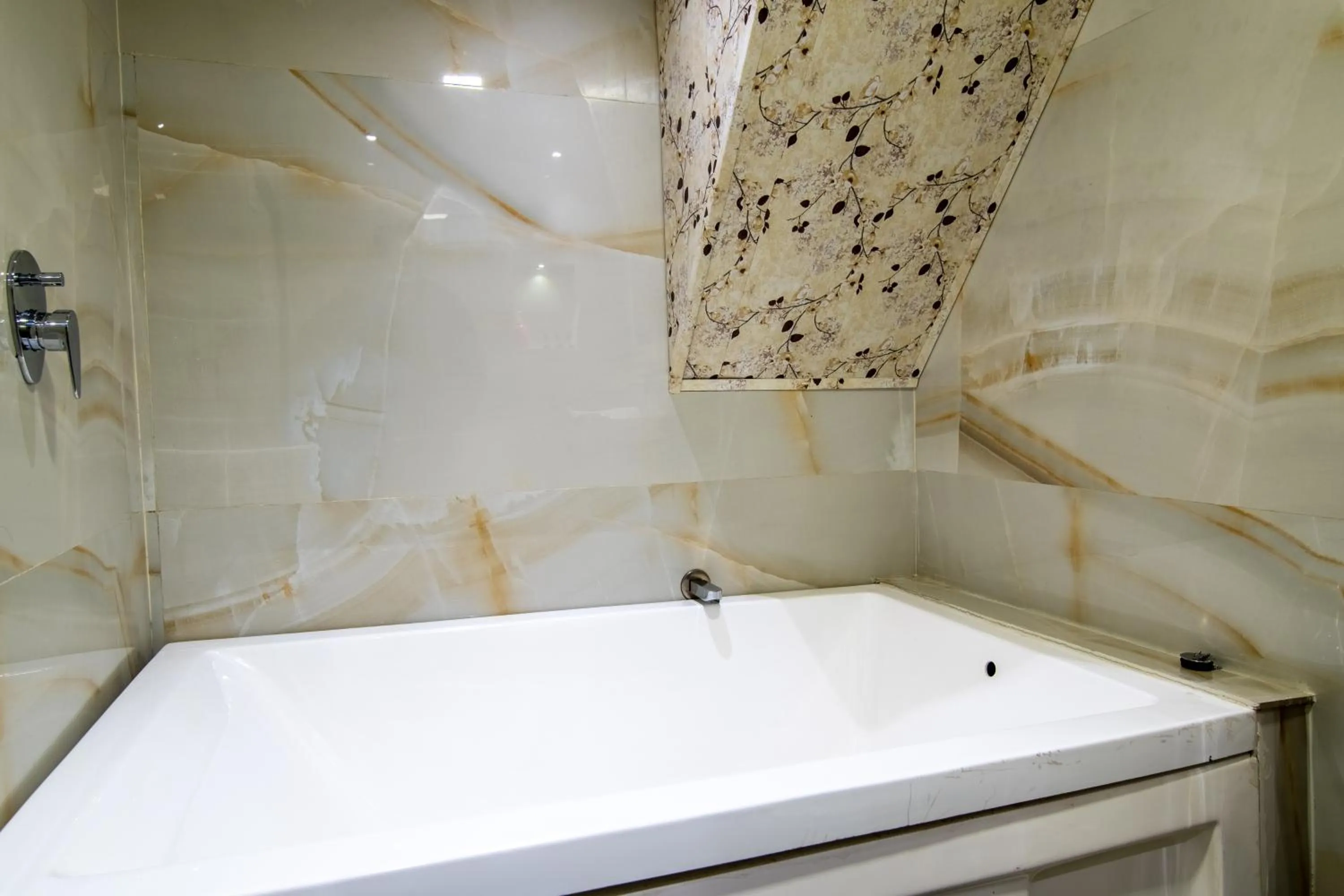 Bathroom in Onn Shelter Inn