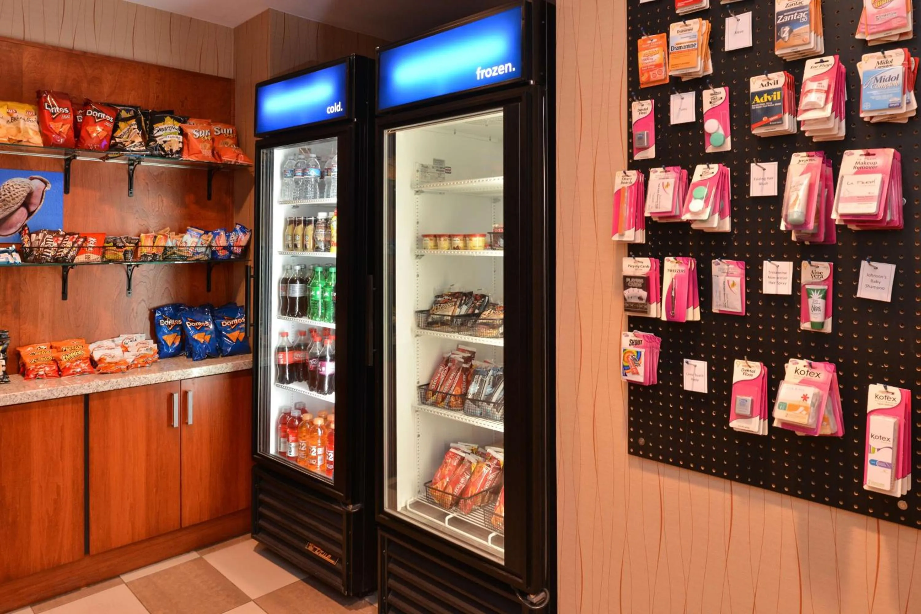 Restaurant/places to eat in Hampton Inn Denver West Federal Center