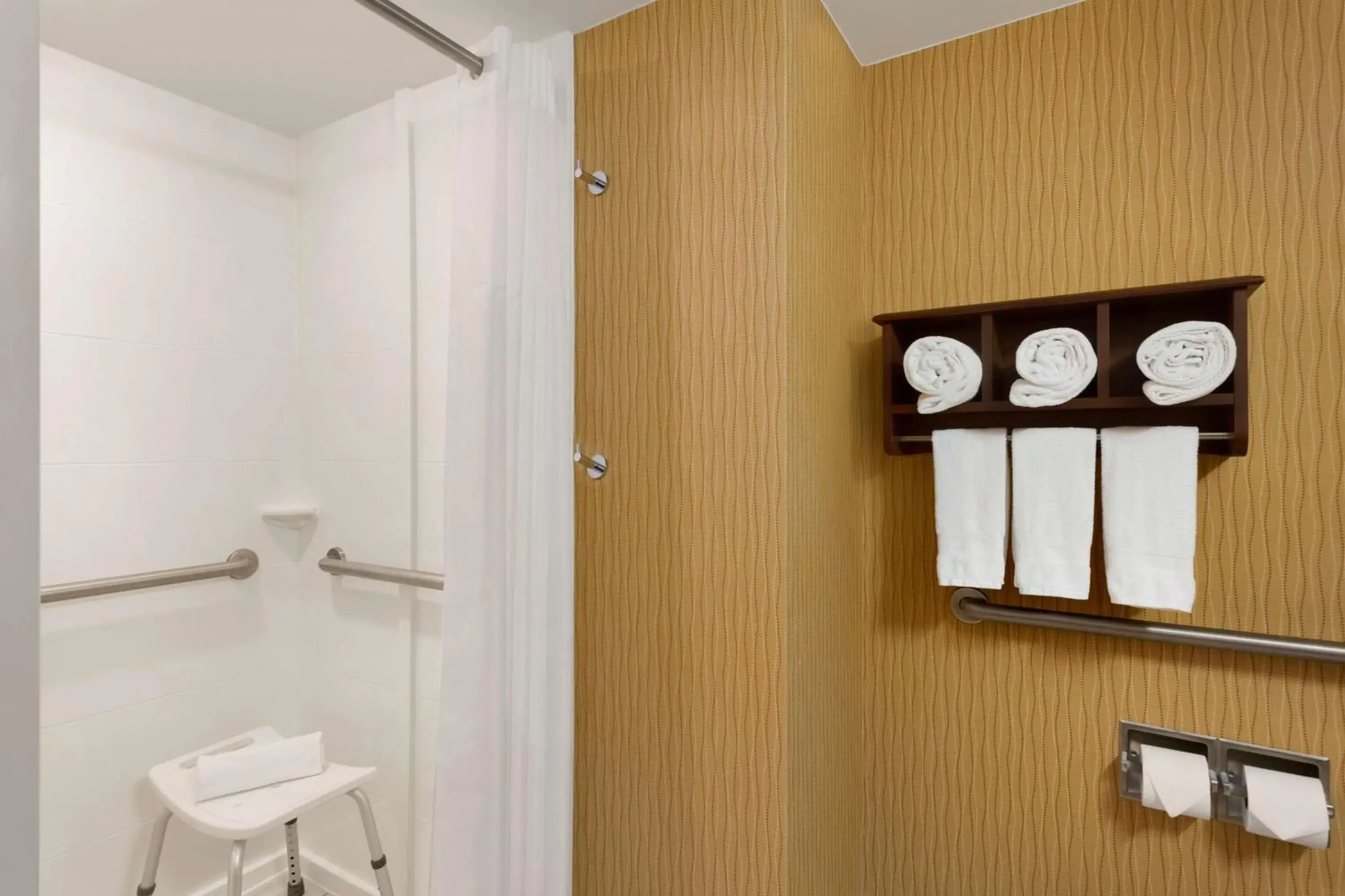 Bathroom in Hampton Inn Denver West Federal Center Bathroom in Hampton Inn Denver West Federal Center