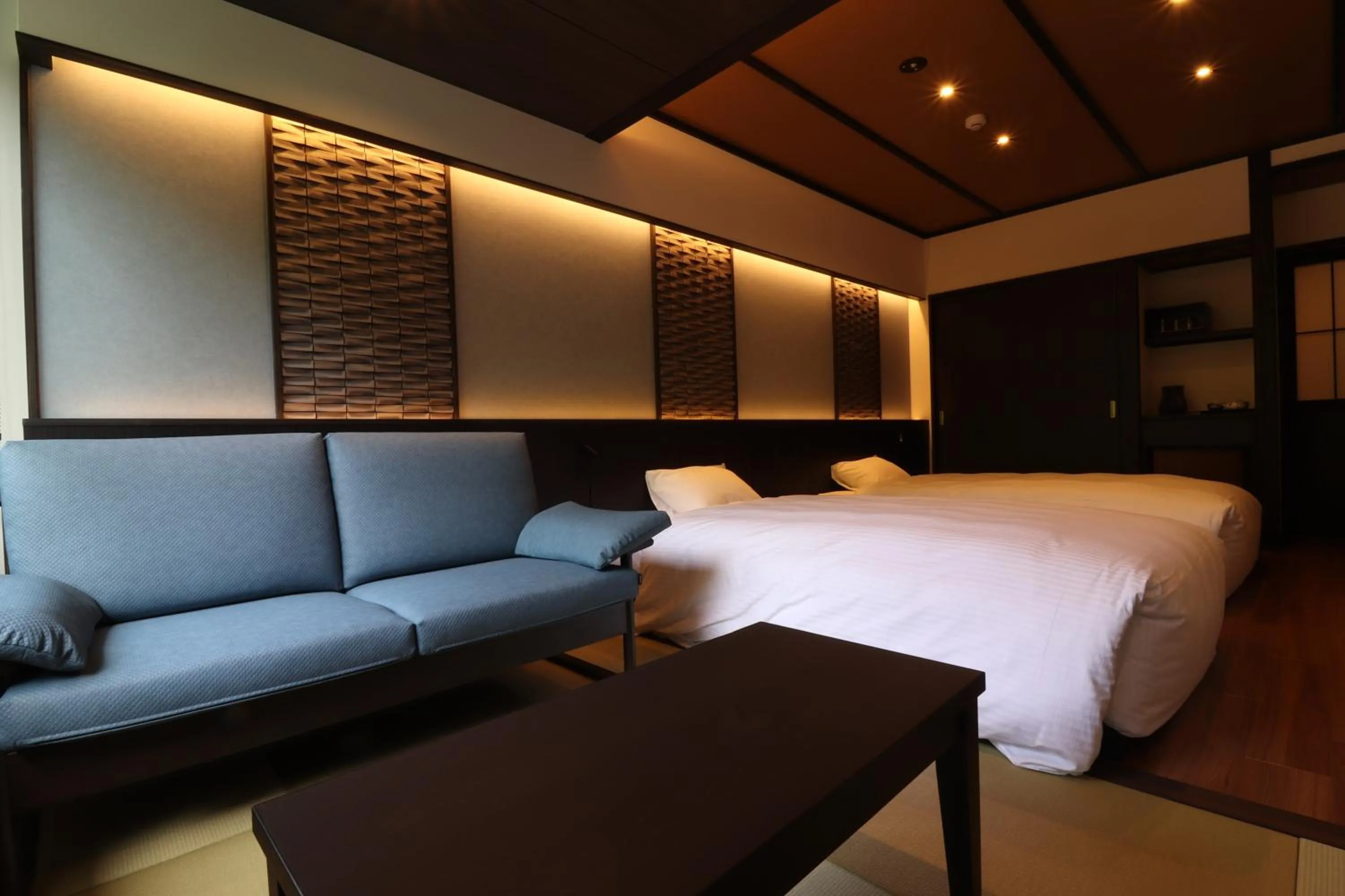 Bed in Yumoto Ueyama Ryokan