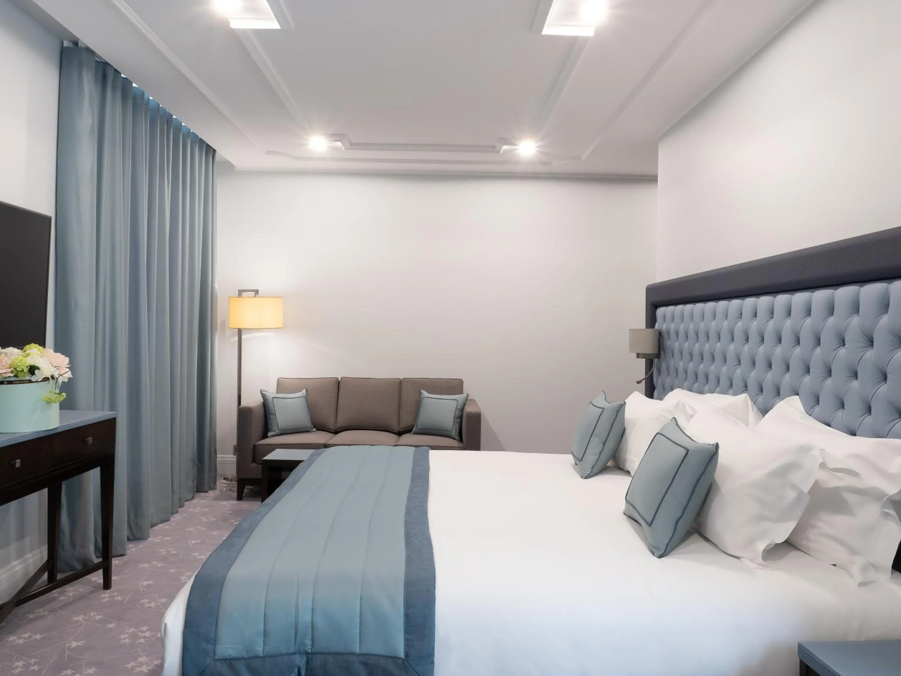 Bed in Villa Genesis