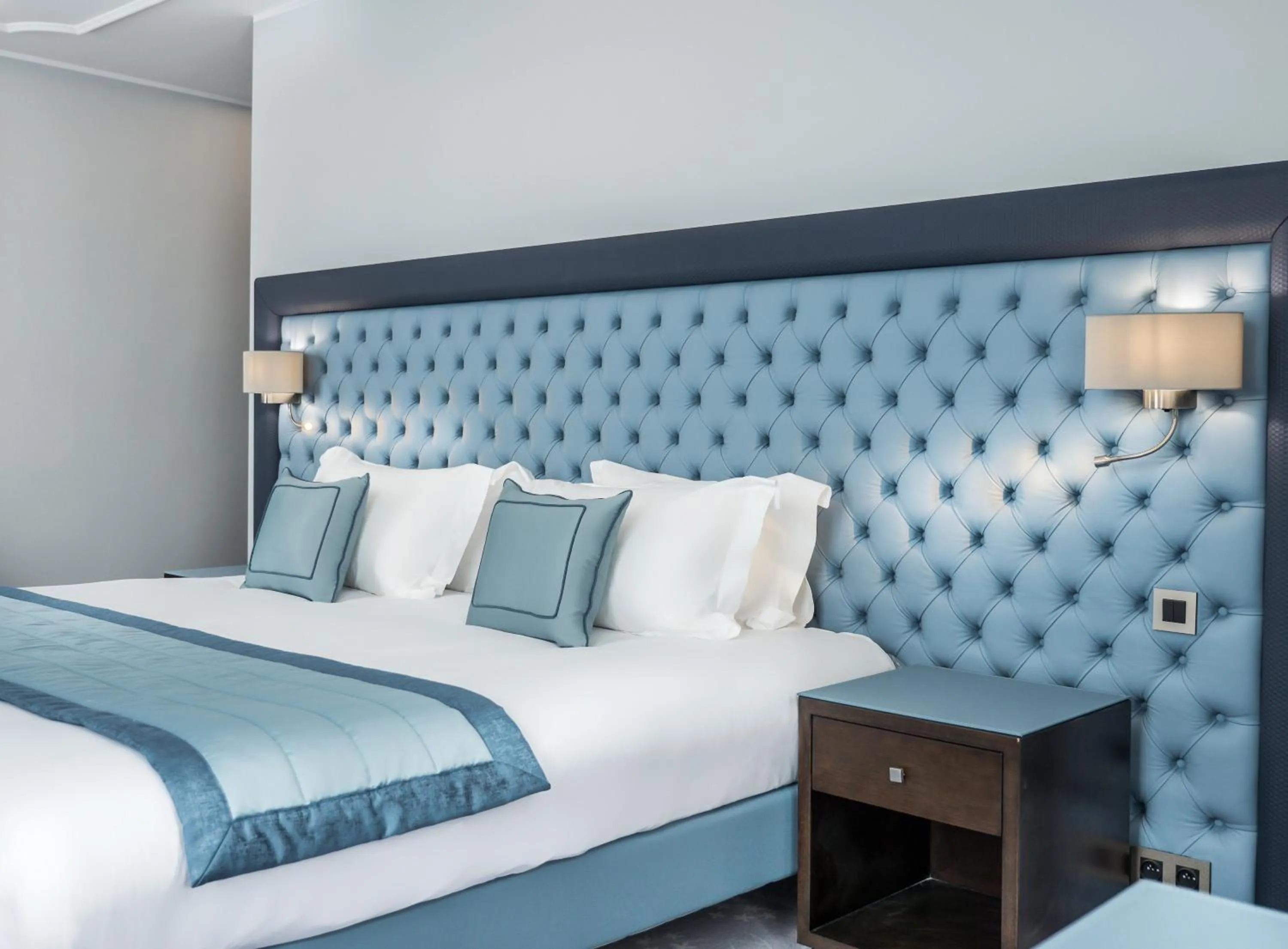 Bed in Villa Genesis