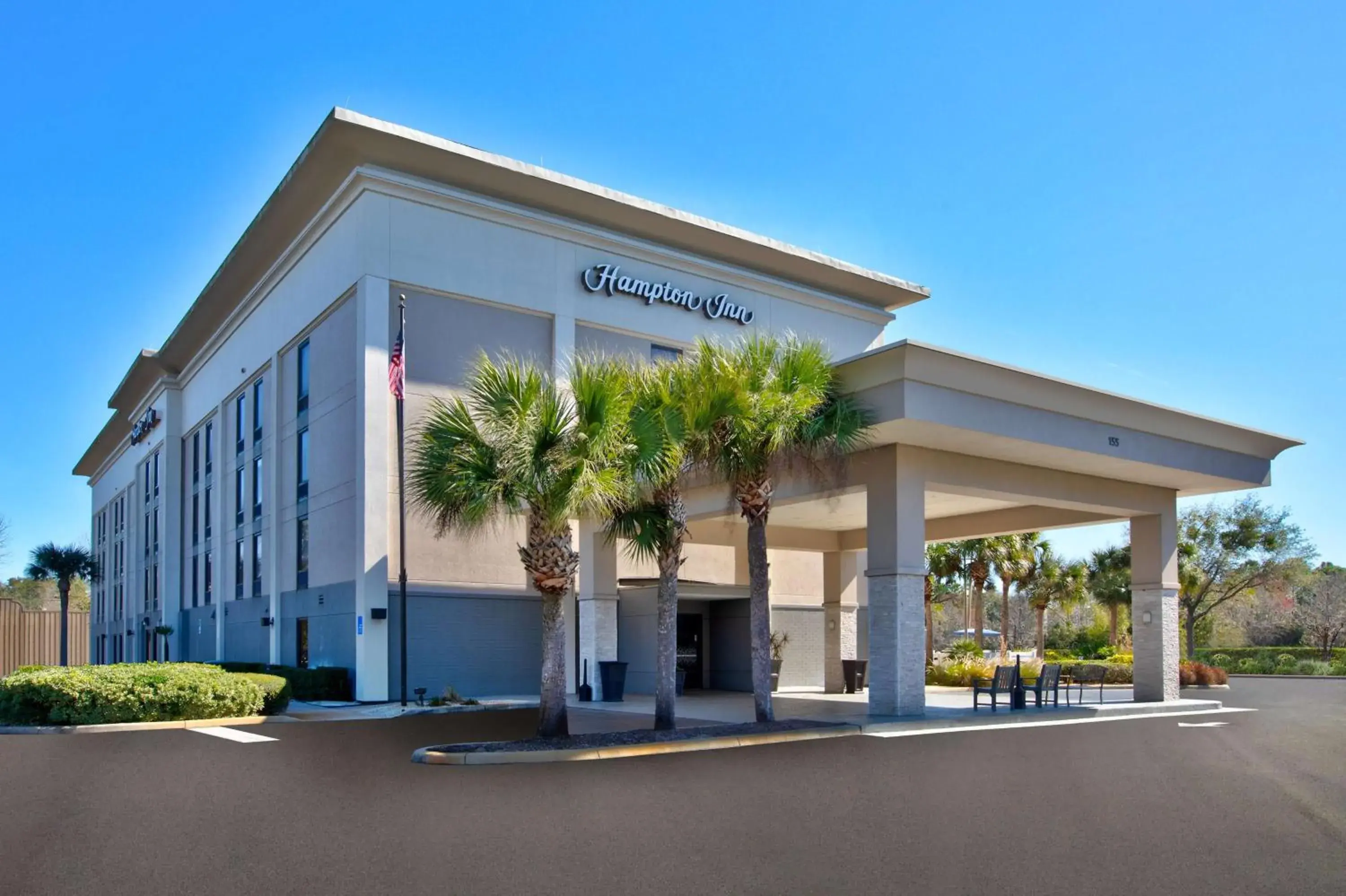 Property building in Hampton Inn Daytona/Ormond Beach Property building in Hampton Inn Daytona/Ormond Beach