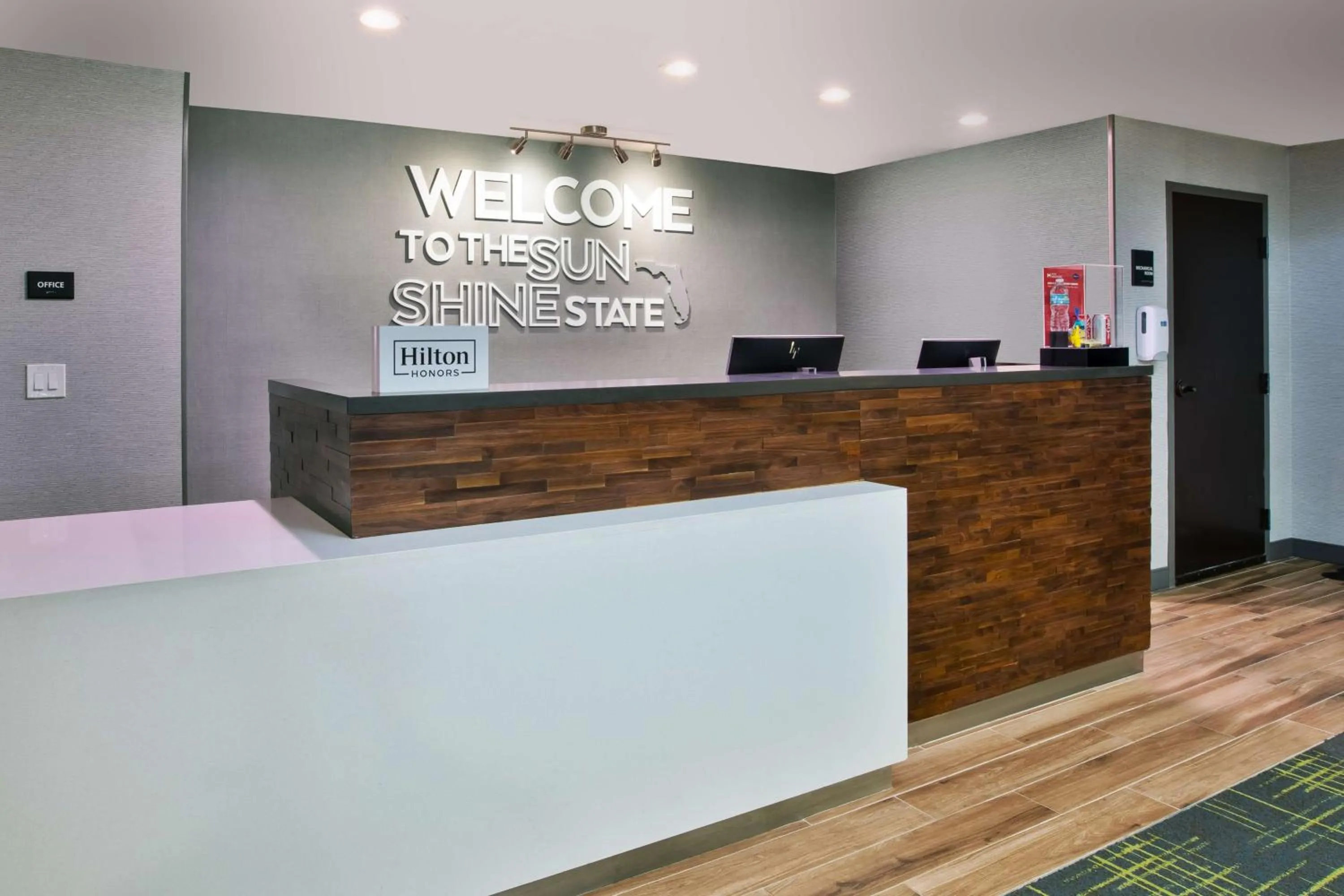 Lobby or reception in Hampton Inn Daytona/Ormond Beach