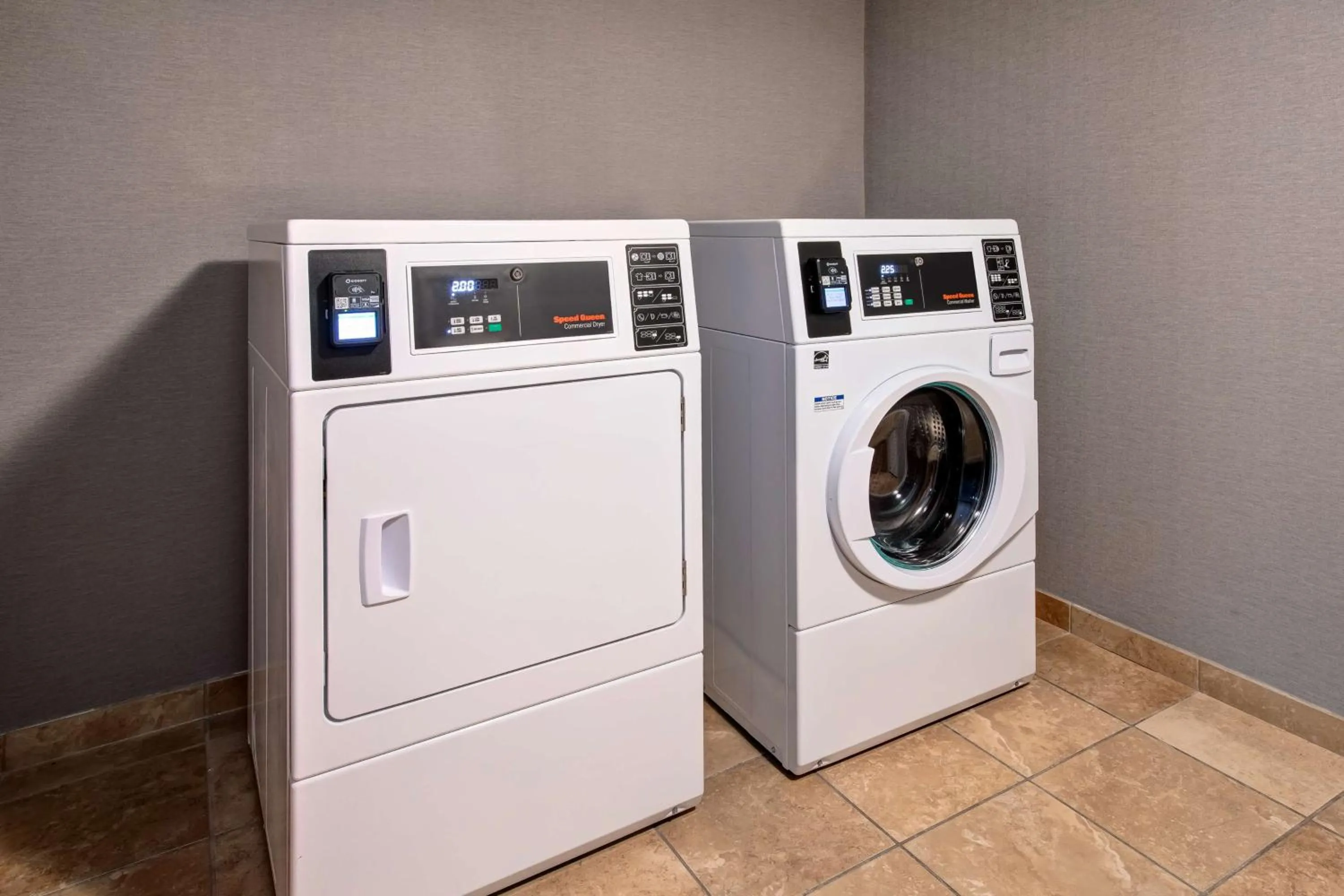 Property building in Hampton Inn Daytona/Ormond Beach