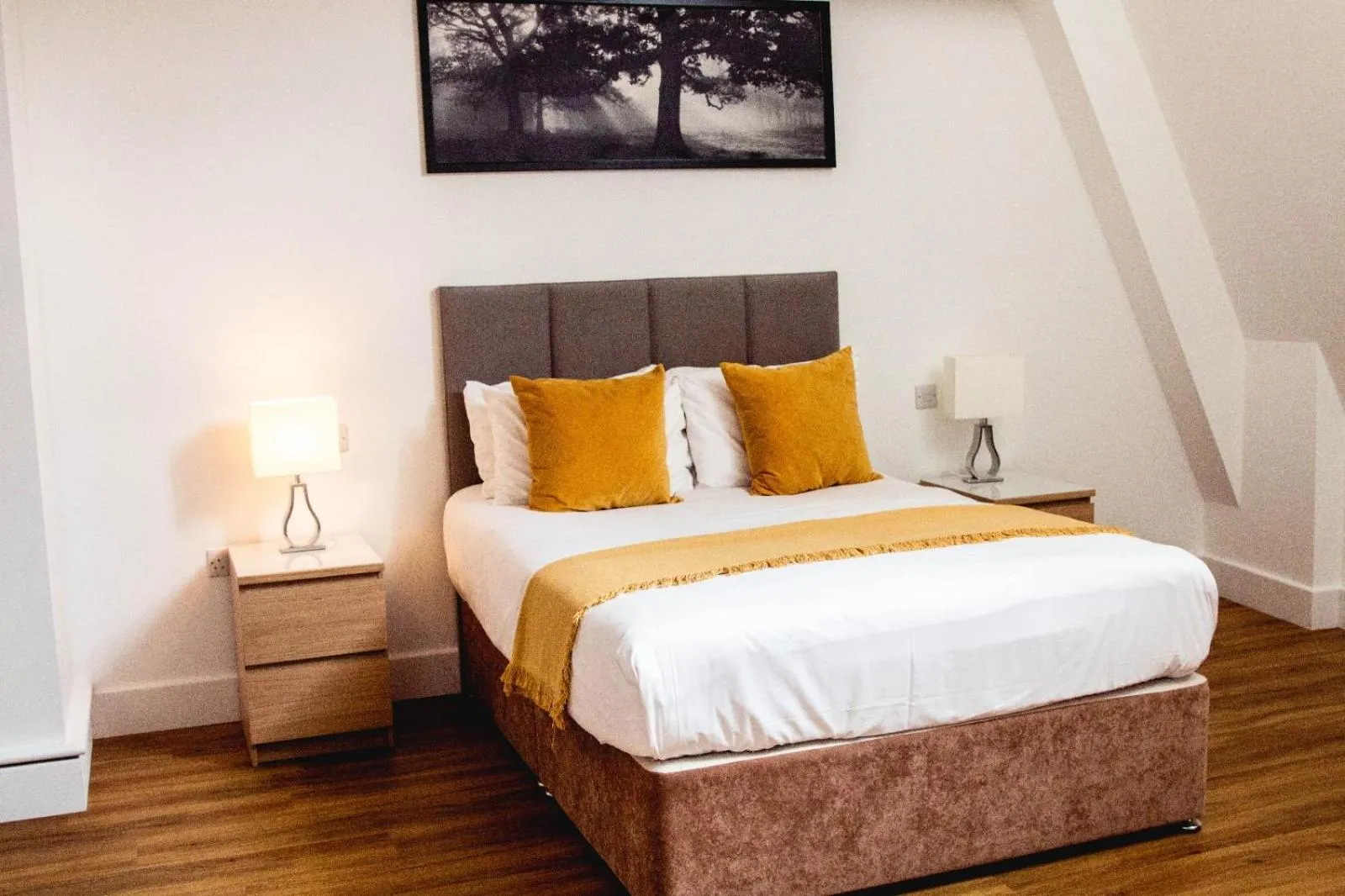 View (from property/room), Bed in London City Hotel