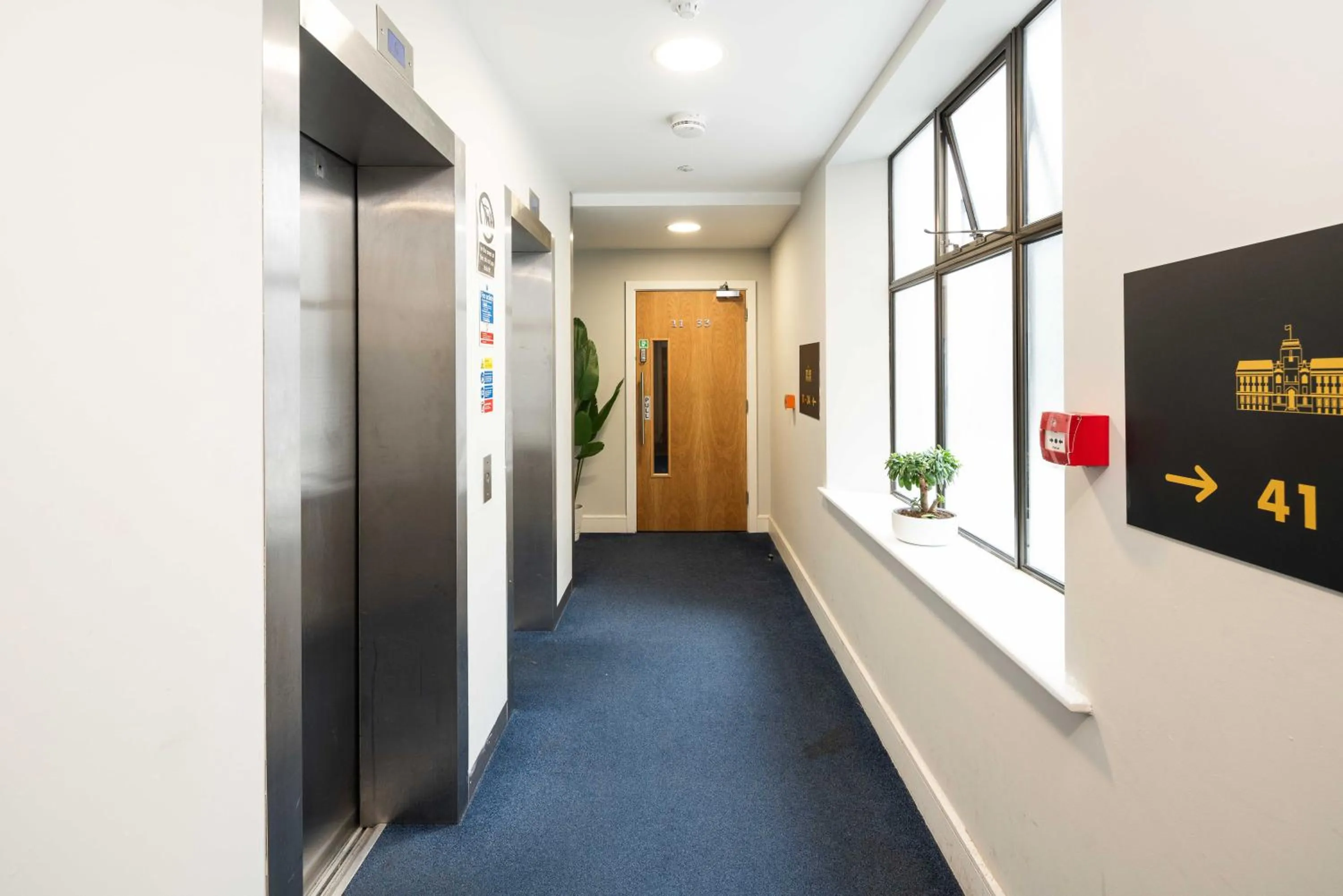 elevator in London City Hotel