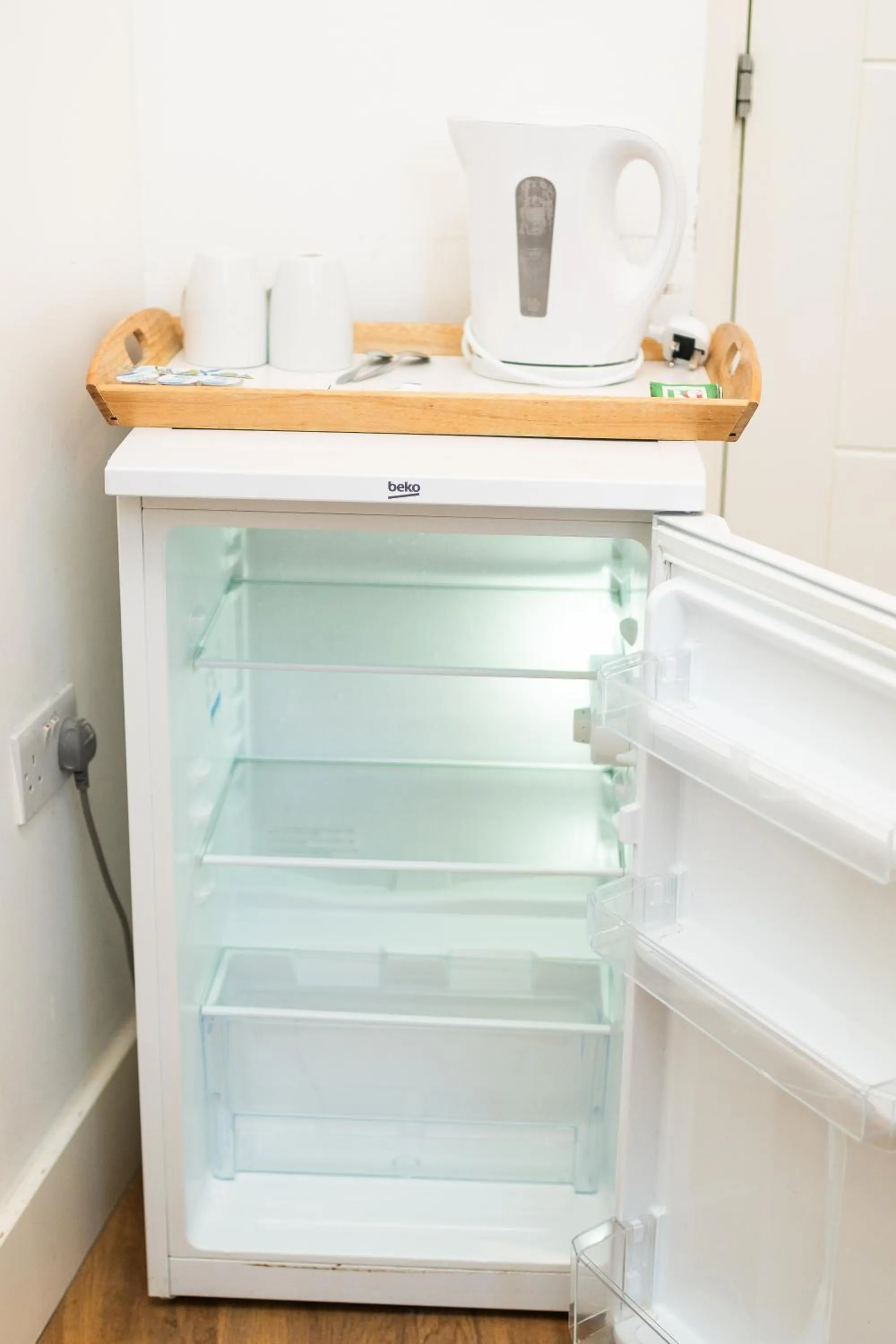 Coffee/tea facilities in London City Hotel