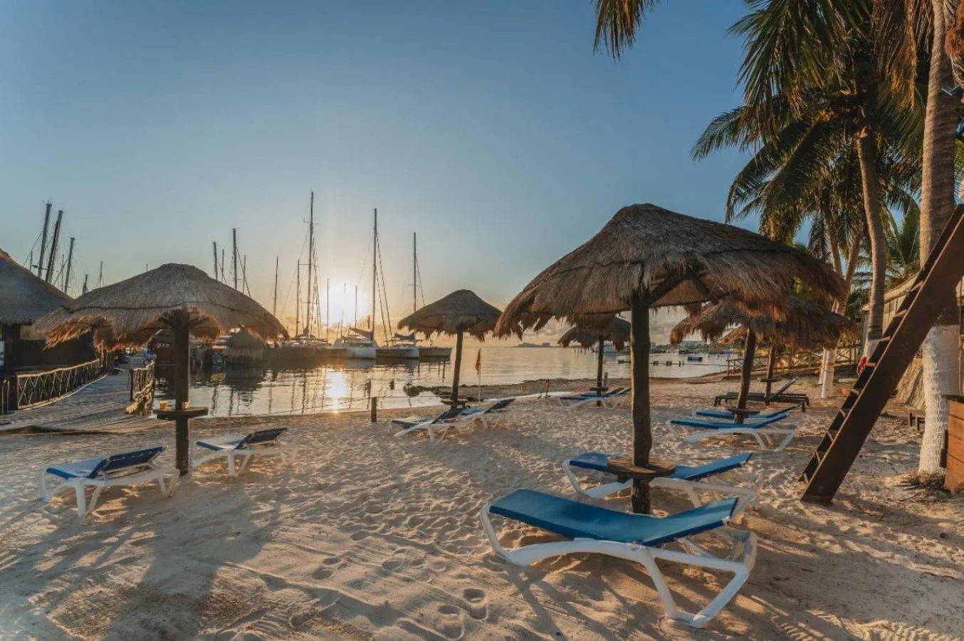 Beach in Imperial Las Perlas