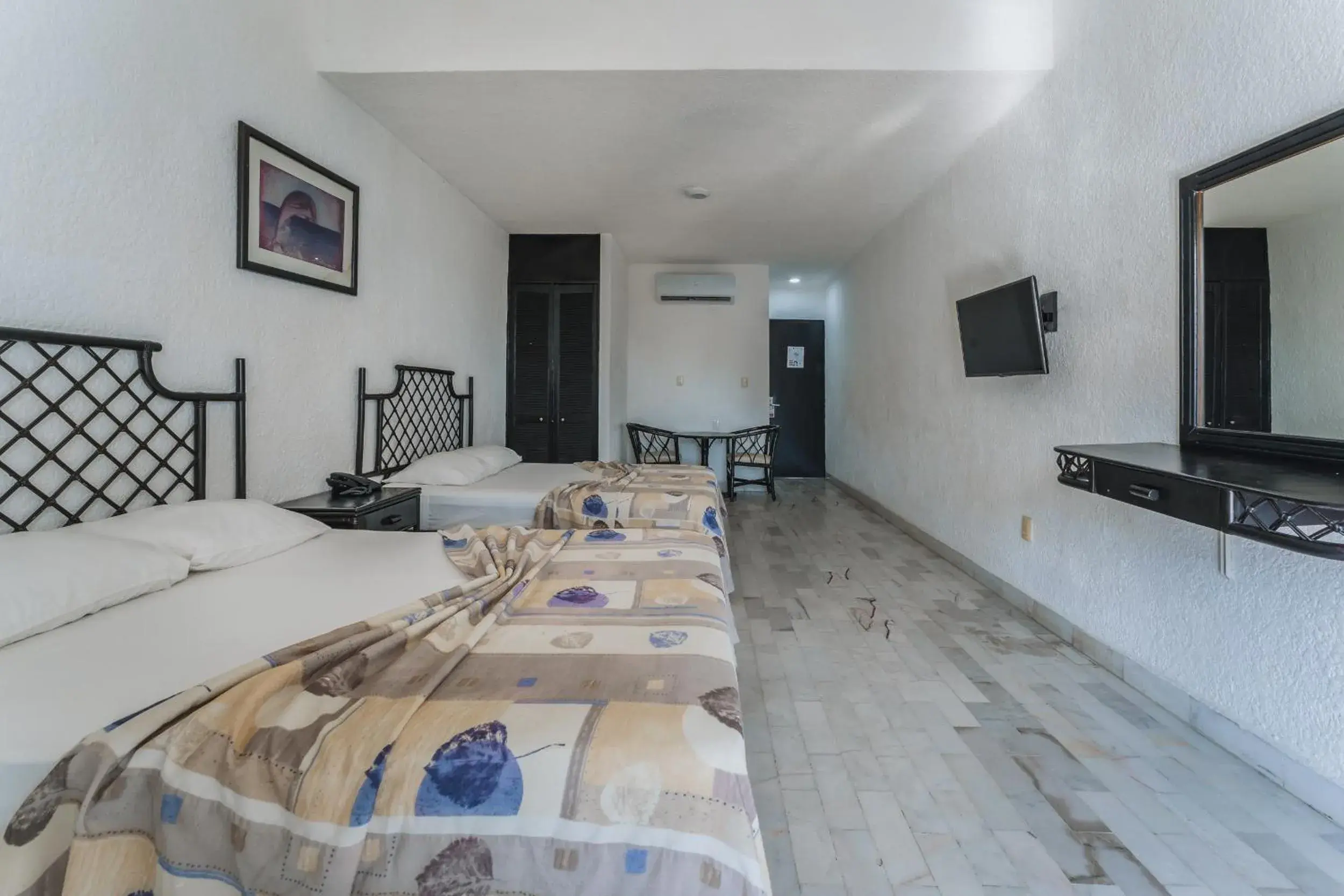 Bedroom, Bed in Imperial Las Perlas Bedroom, Bed in Imperial Las Perlas