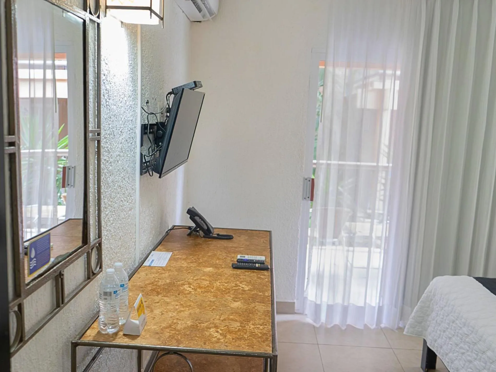 TV and multimedia in Tukan Hotel Playa del Carmen