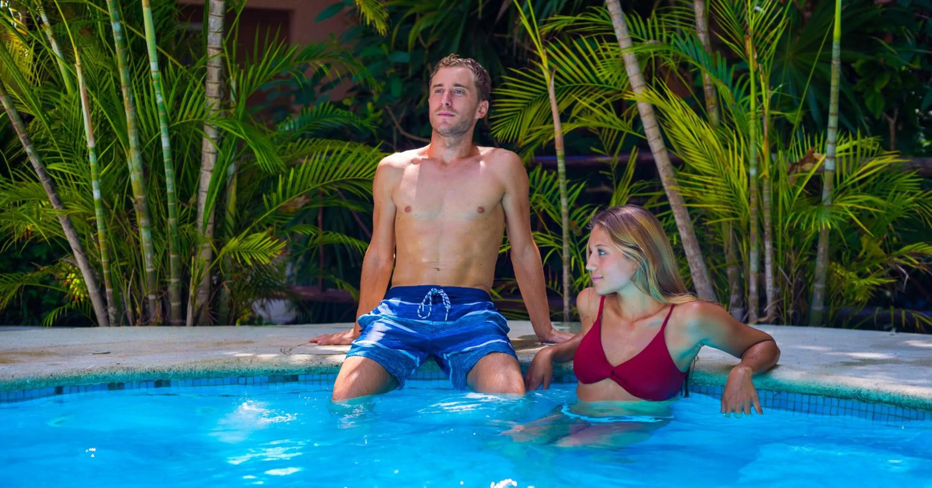 Swimming pool in Tukan Hotel Playa del Carmen