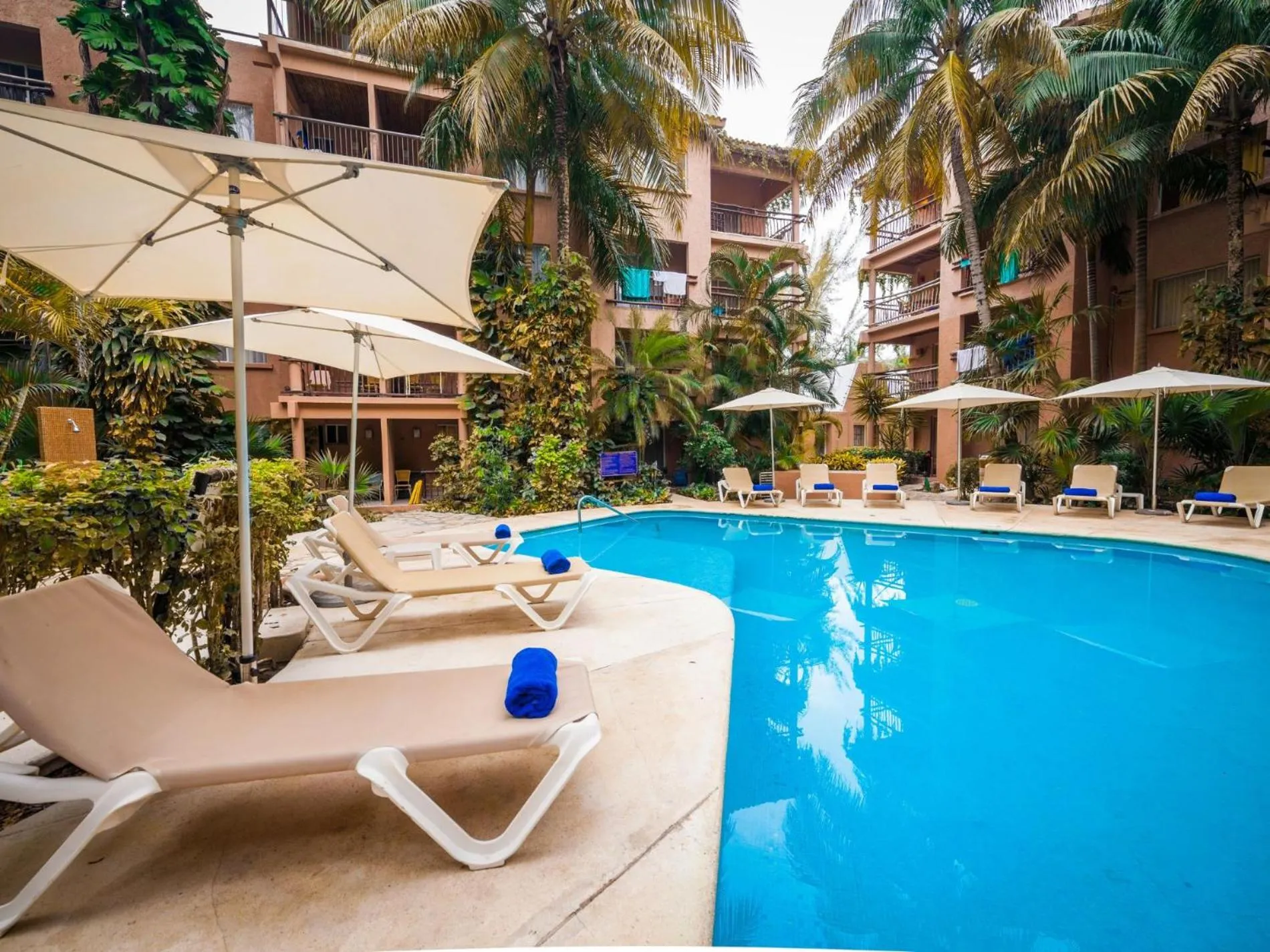Swimming pool in Tukan Hotel Playa del Carmen