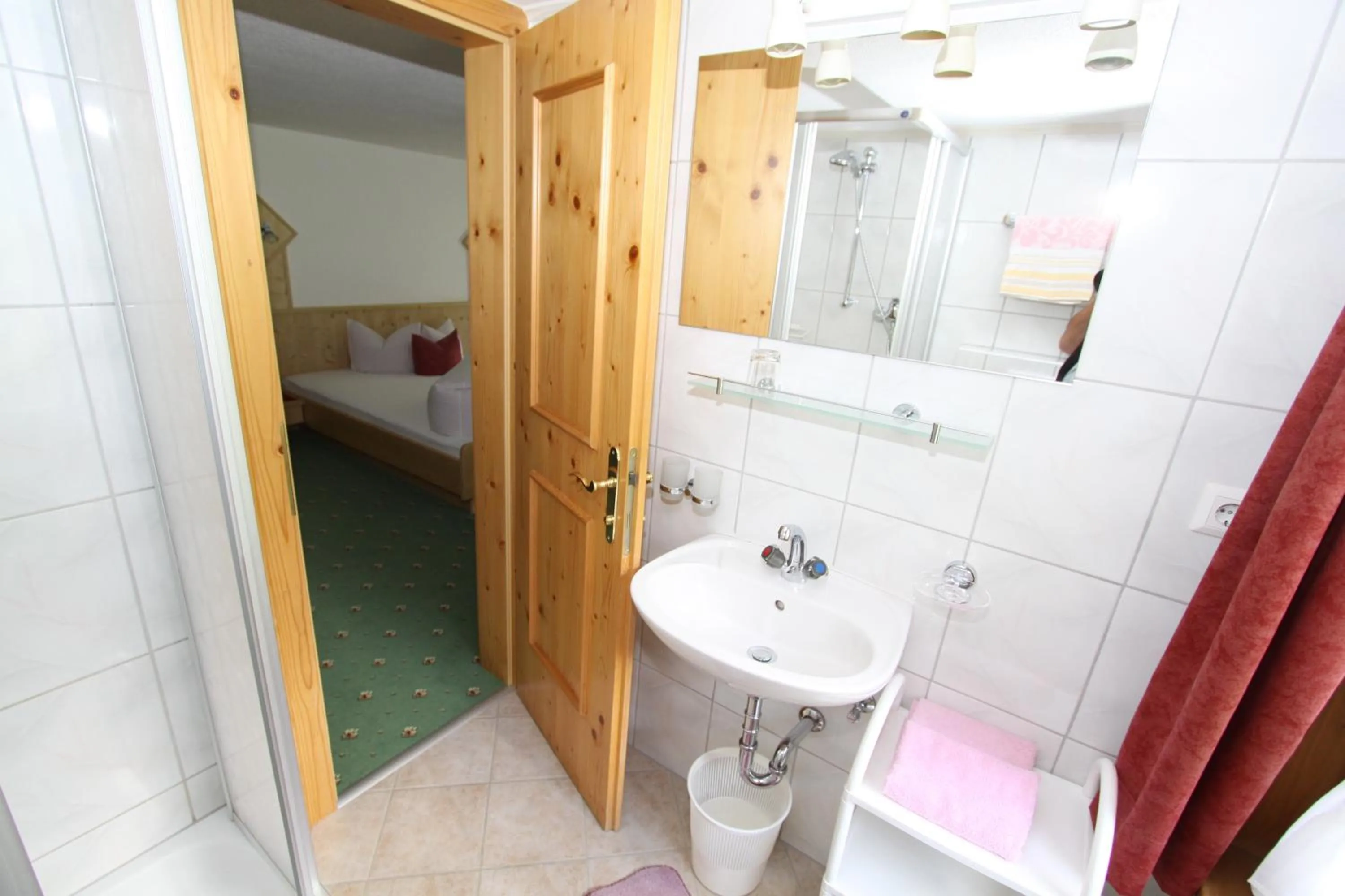 Bathroom in Haus Bödele