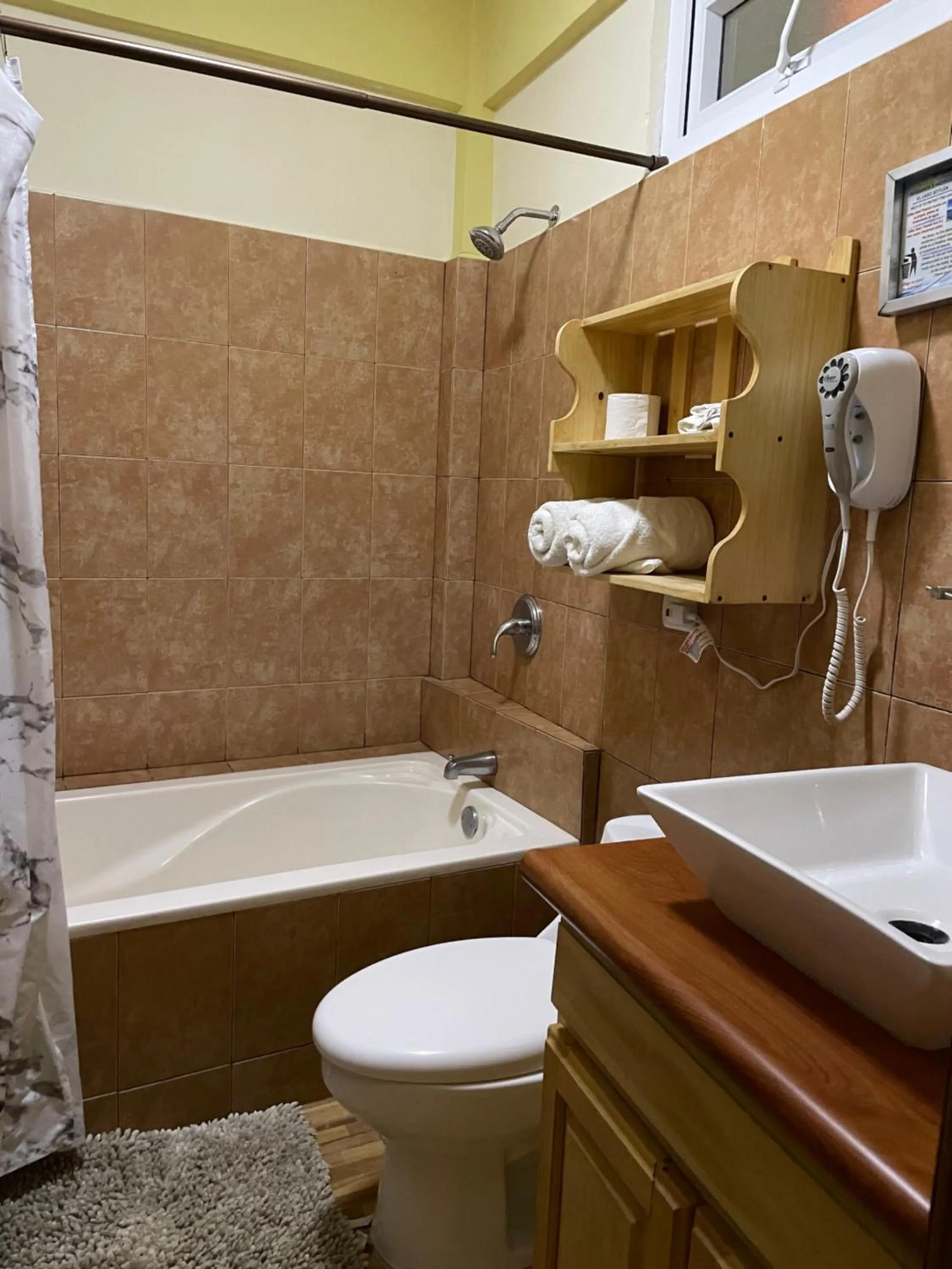 Toilet in Hotel-Villas JABEL TINAMIT