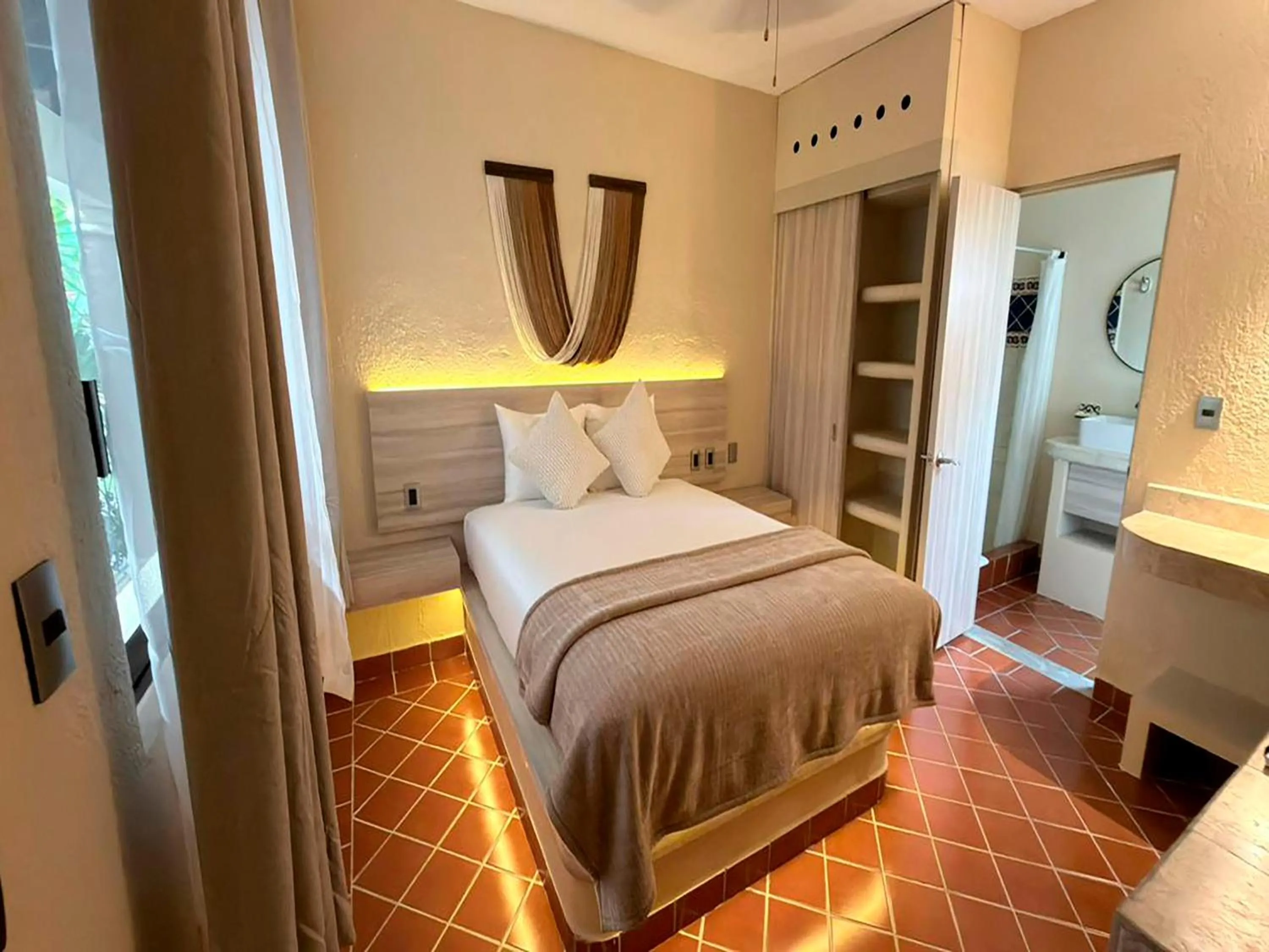 Bedroom, Bed in Quinta Nina Playa del Carmen - Solo Adultos