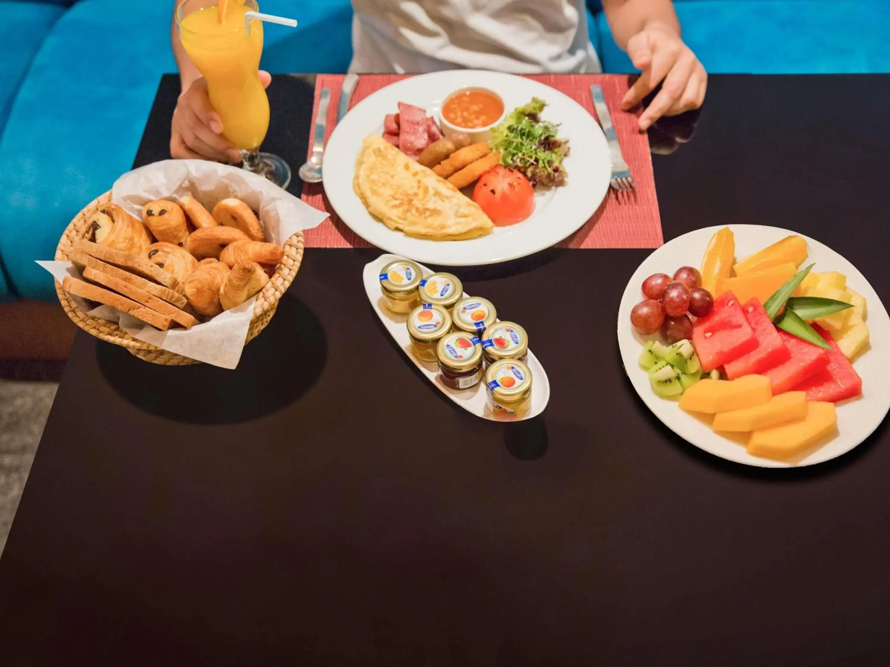 Breakfast in ibis Mall Avenue Dubai Breakfast in ibis Mall Avenue Dubai