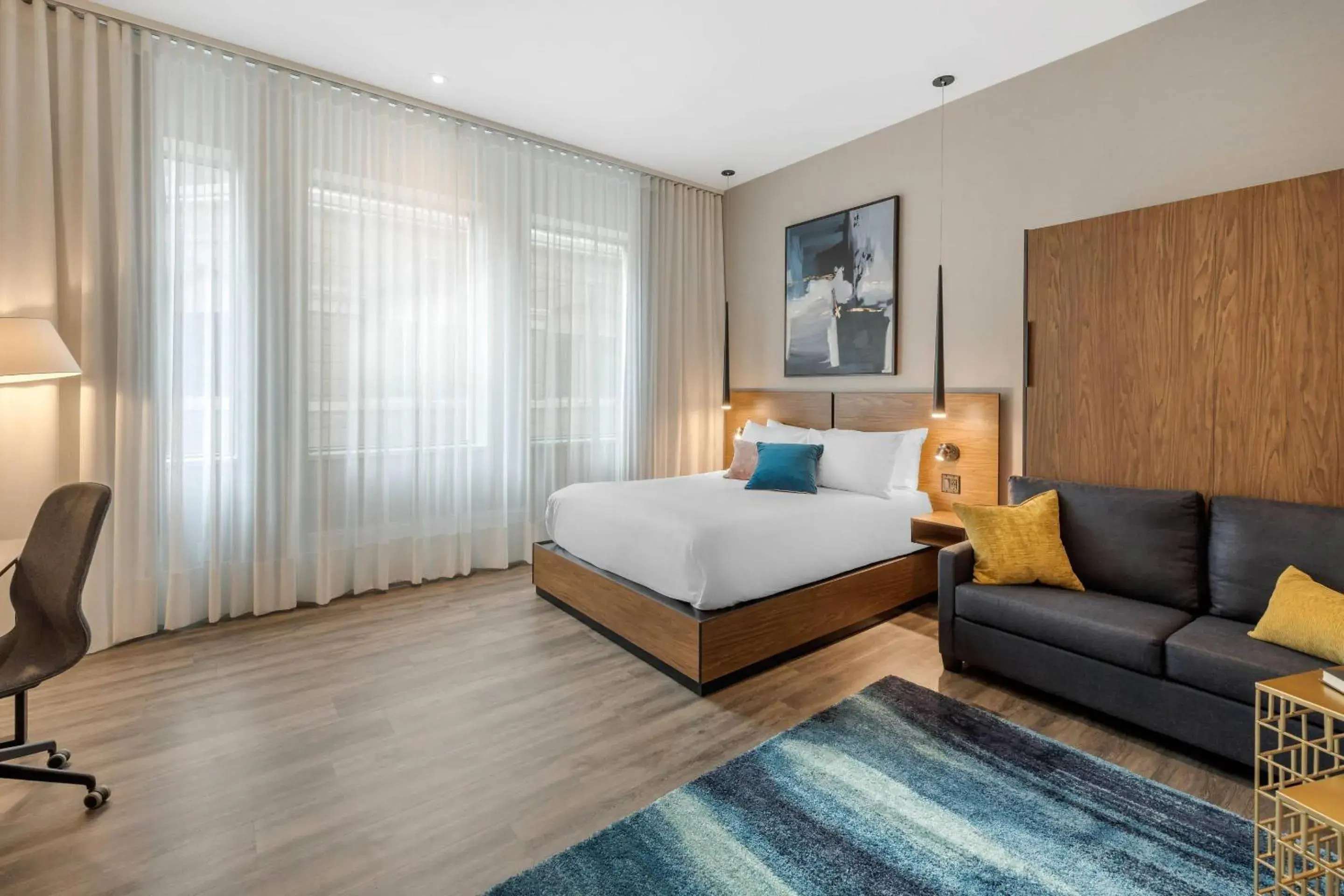 Bedroom, Bed in Hotel Royal William, an Ascend Collection Hotel Bedroom, Bed in Hotel Royal William, an Ascend Collection Hotel