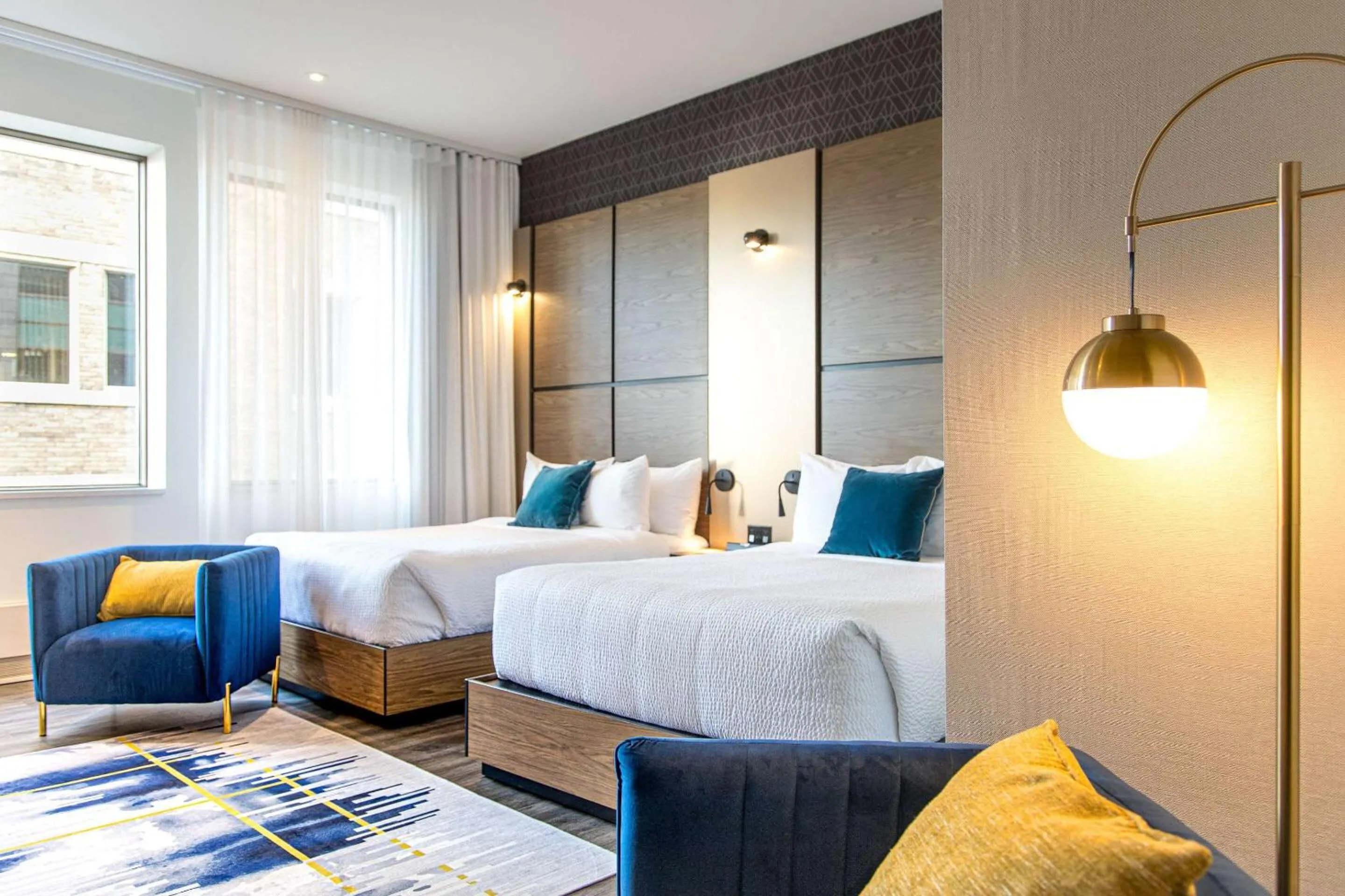 Bedroom, Bed in Hotel Royal William, an Ascend Collection Hotel