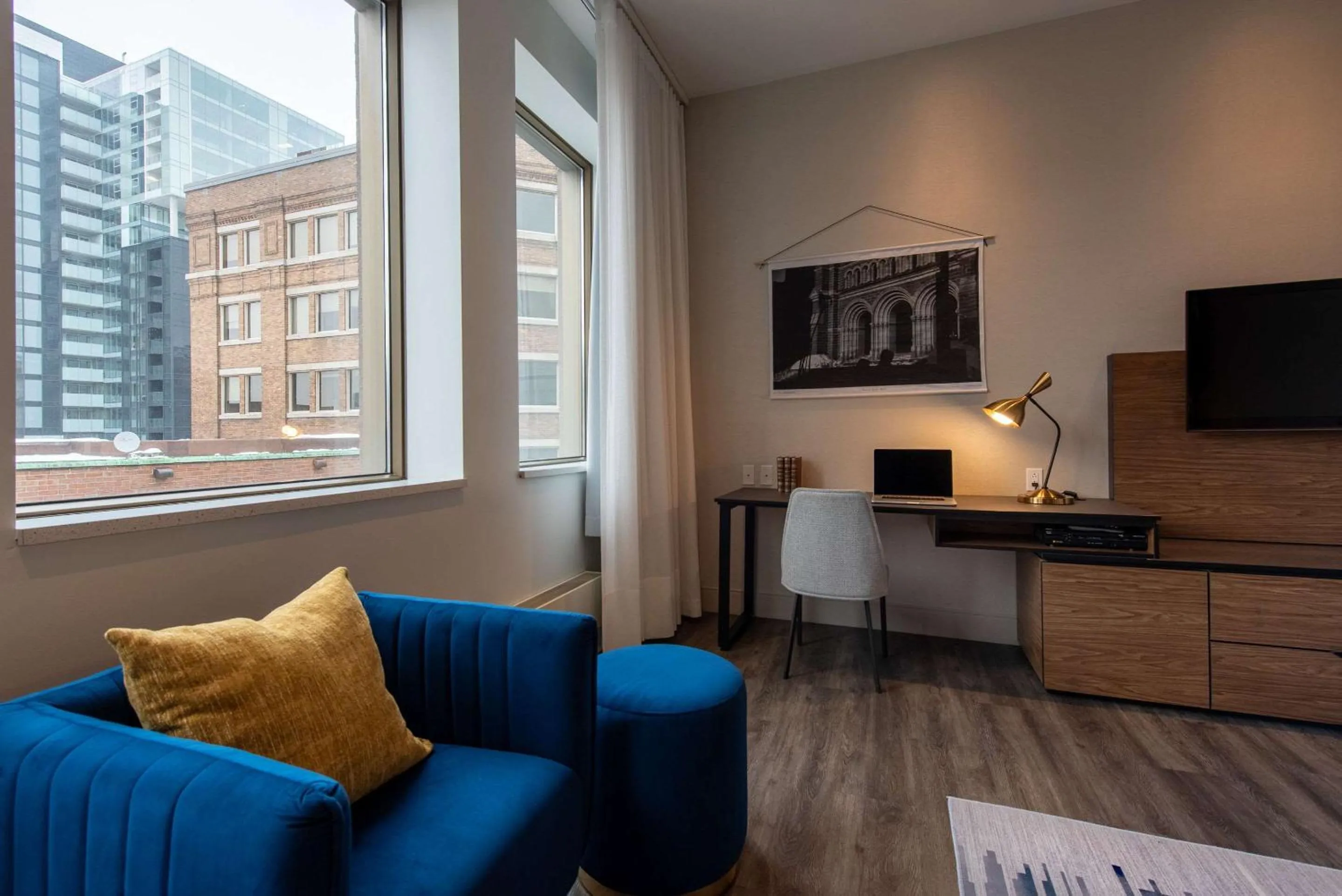 Bedroom in Hotel Royal William, an Ascend Collection Hotel