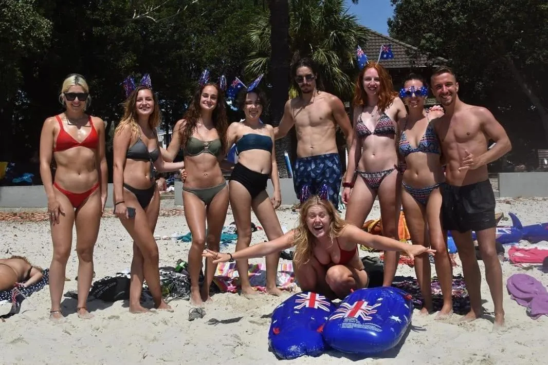 Entertainment in Maze Backpackers - Sydney