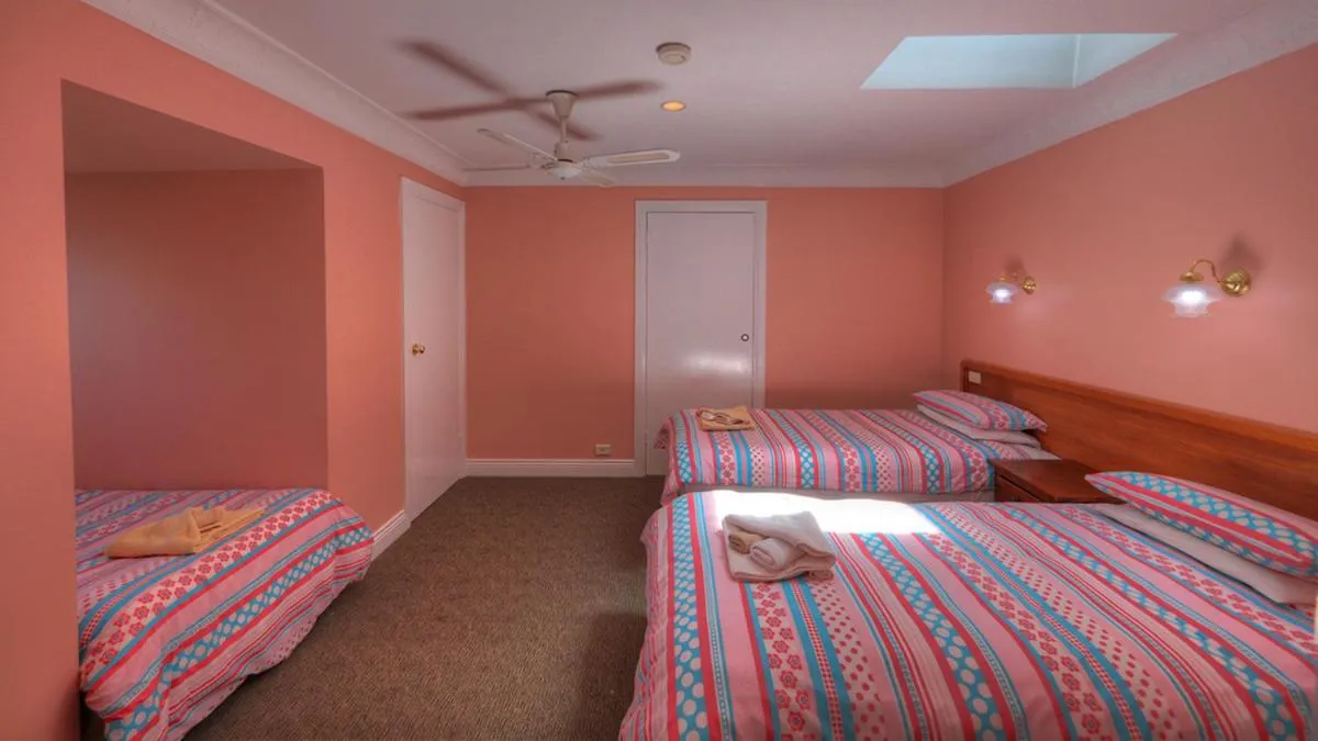 Bed in Hatchers Richmond Manor