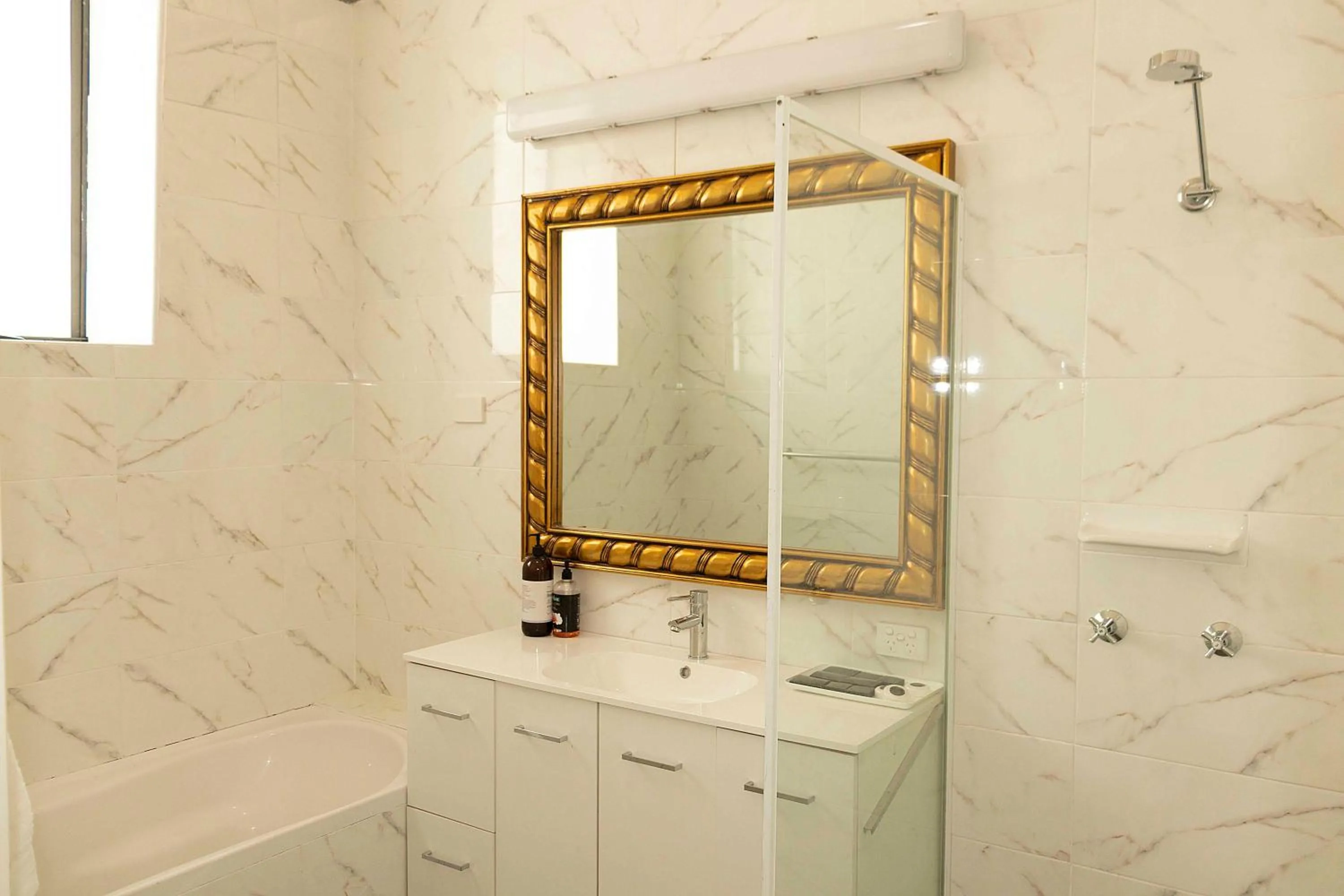 Hatchers Richmond Manor