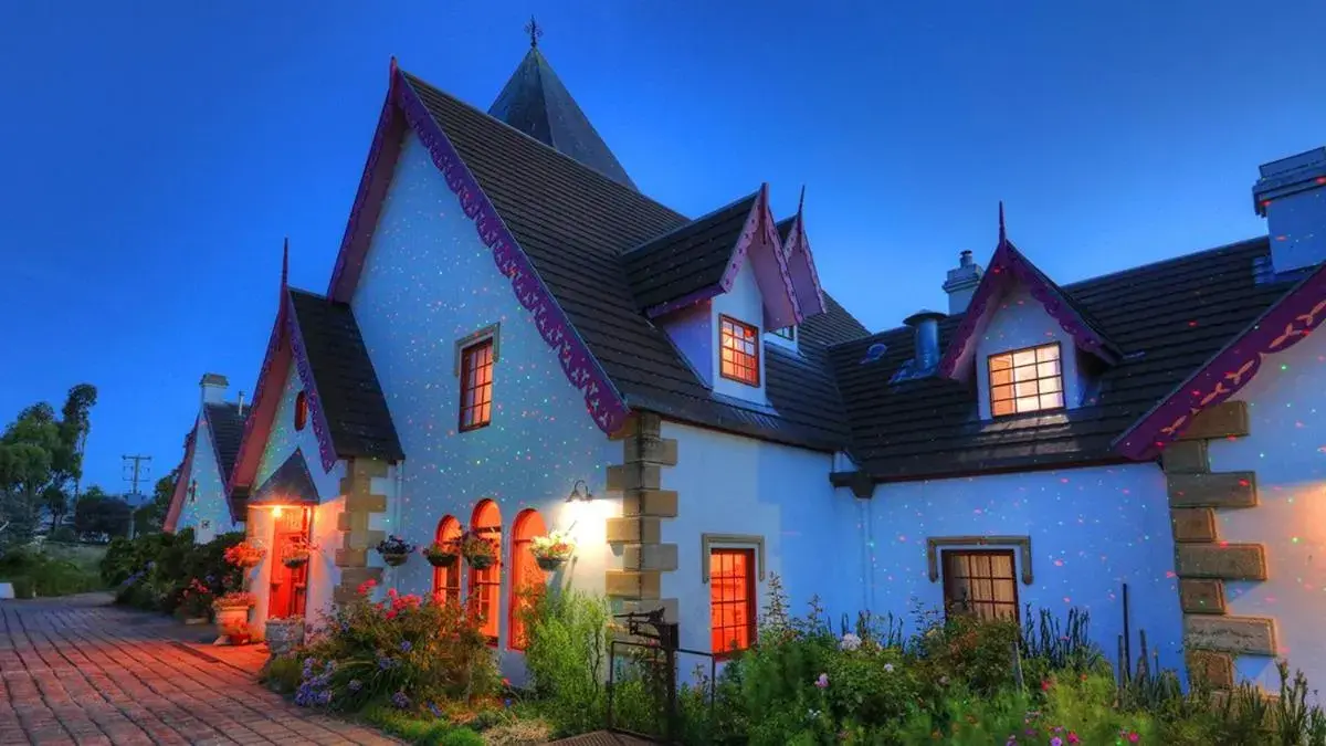 Property building in Hatchers Richmond Manor Property building in Hatchers Richmond Manor