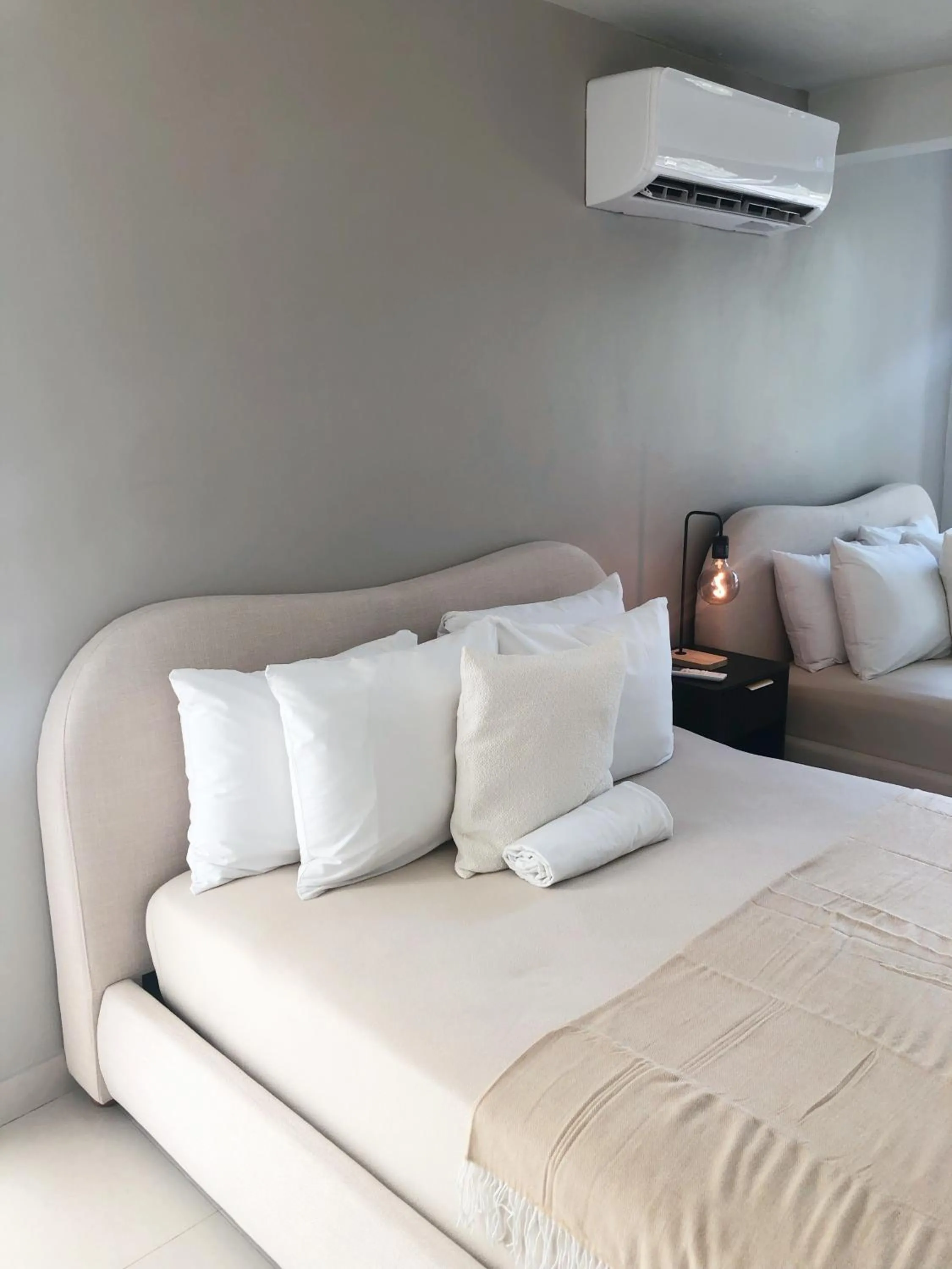 Bed in Aura House Isla Verde
