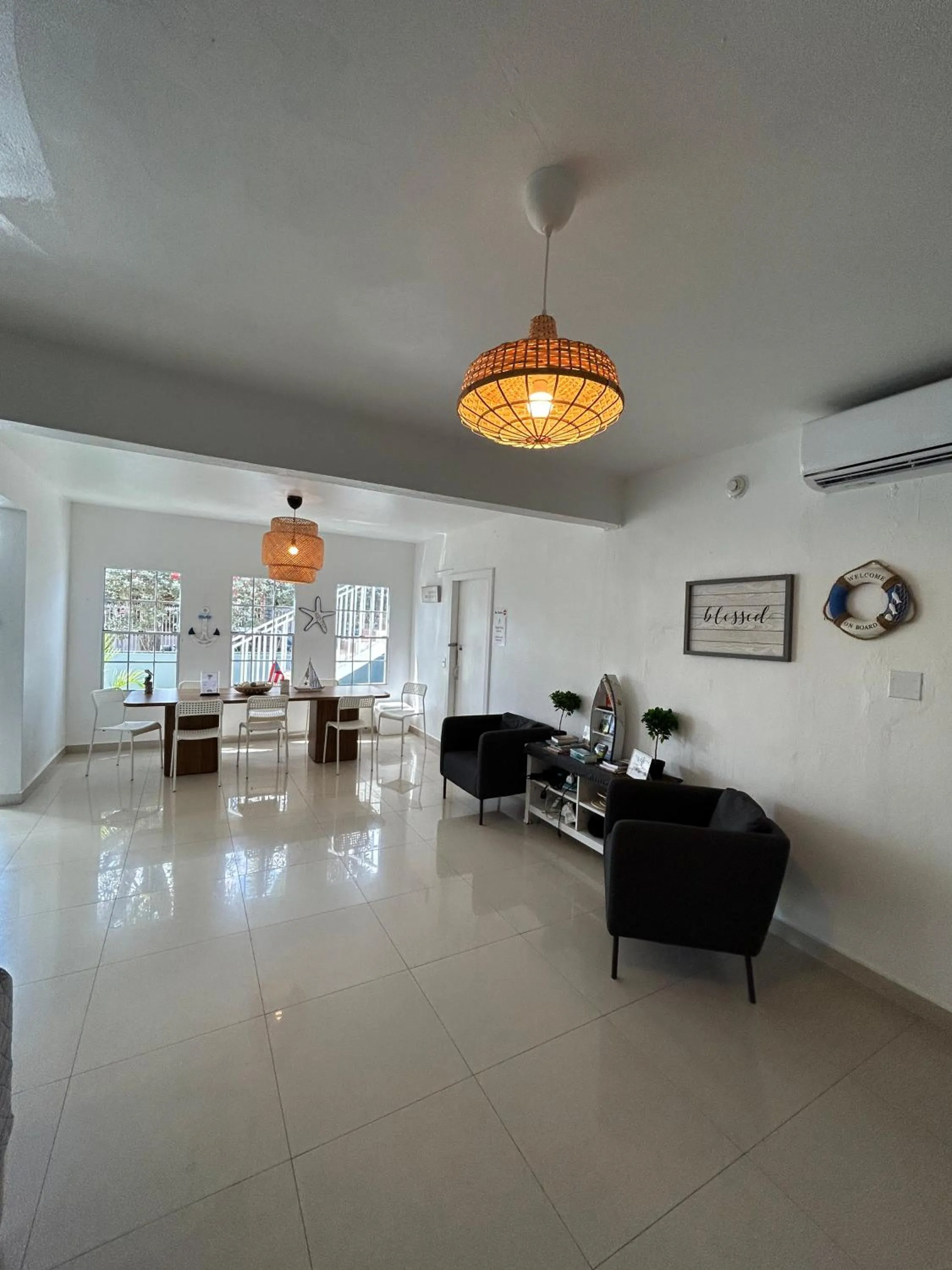 Living room in The Pelican Poshtel