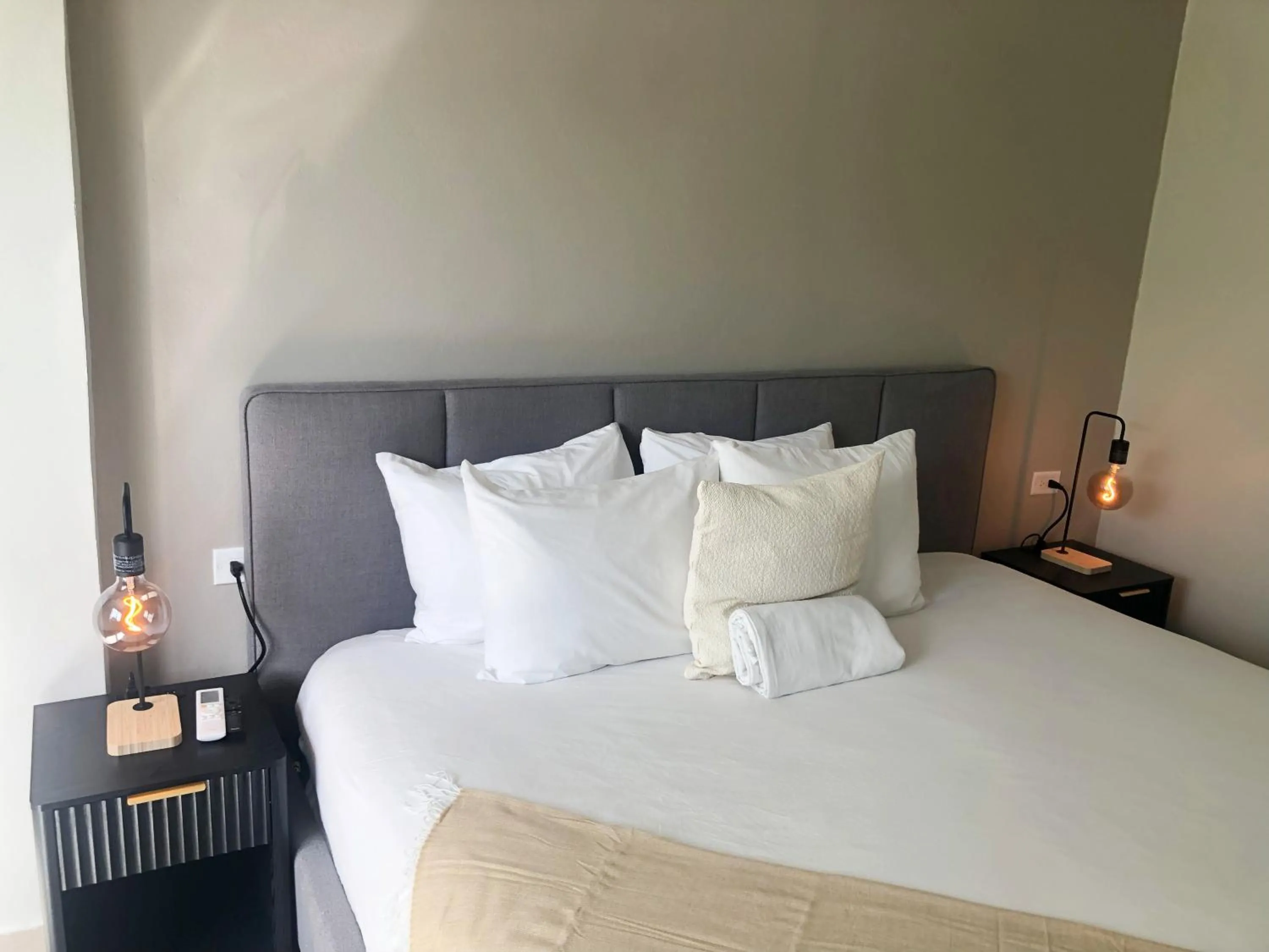 Bed in Aura House Isla Verde