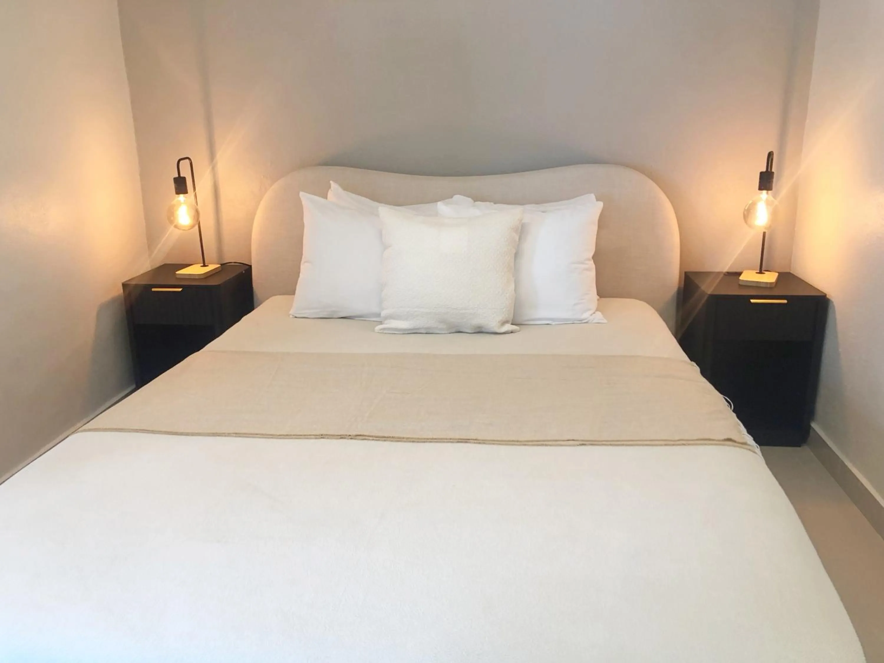 Bed in Aura House Isla Verde