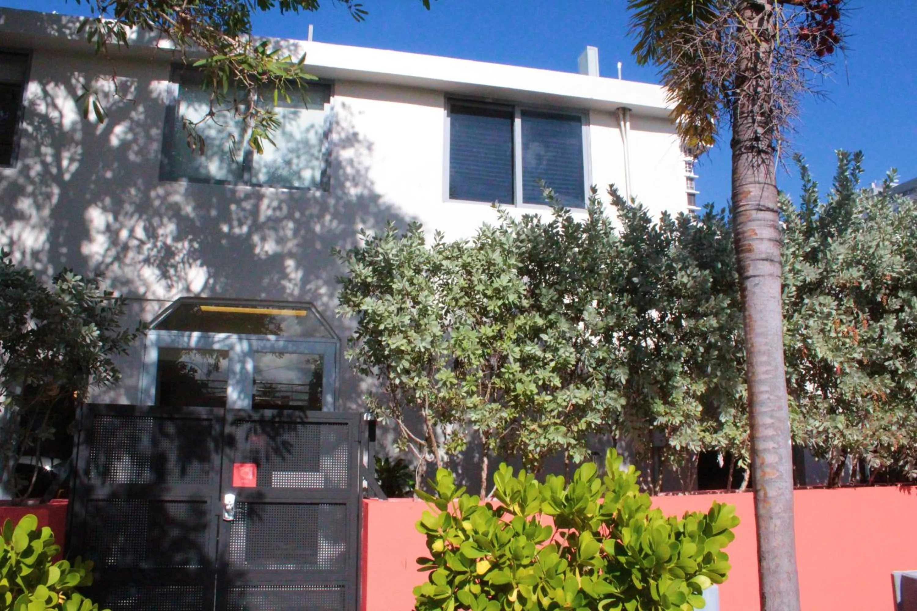 Property building in Aura House Isla Verde