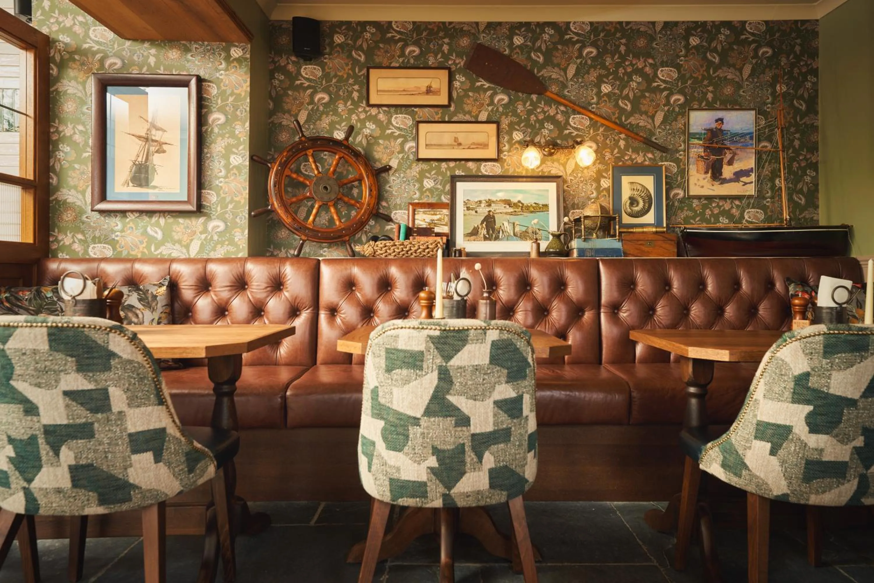 Restaurant/places to eat in The Rising Sun