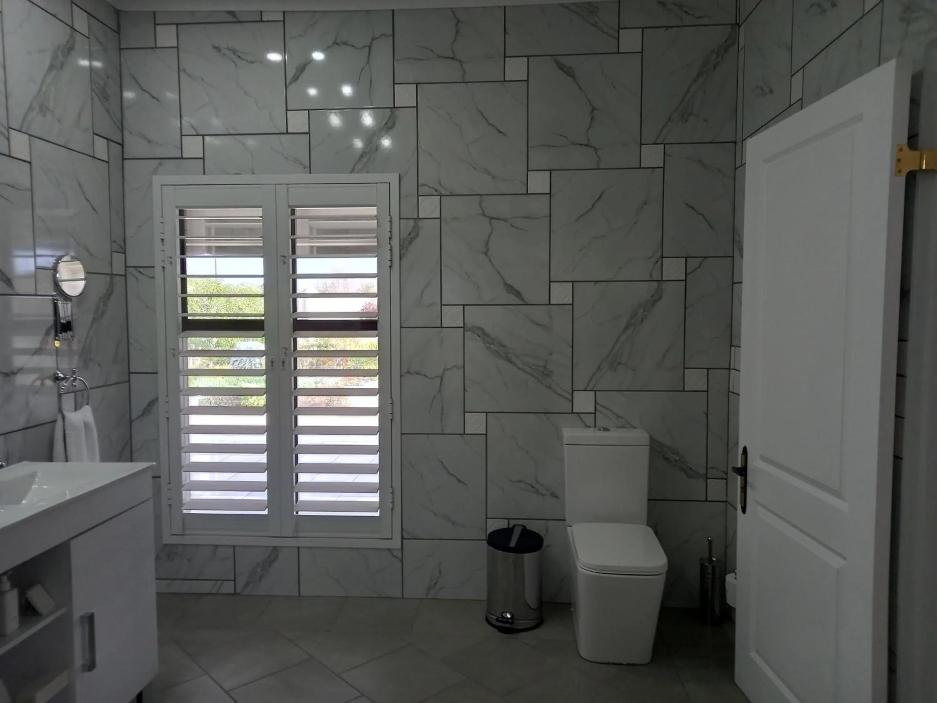 Toilet in Linda se Dop