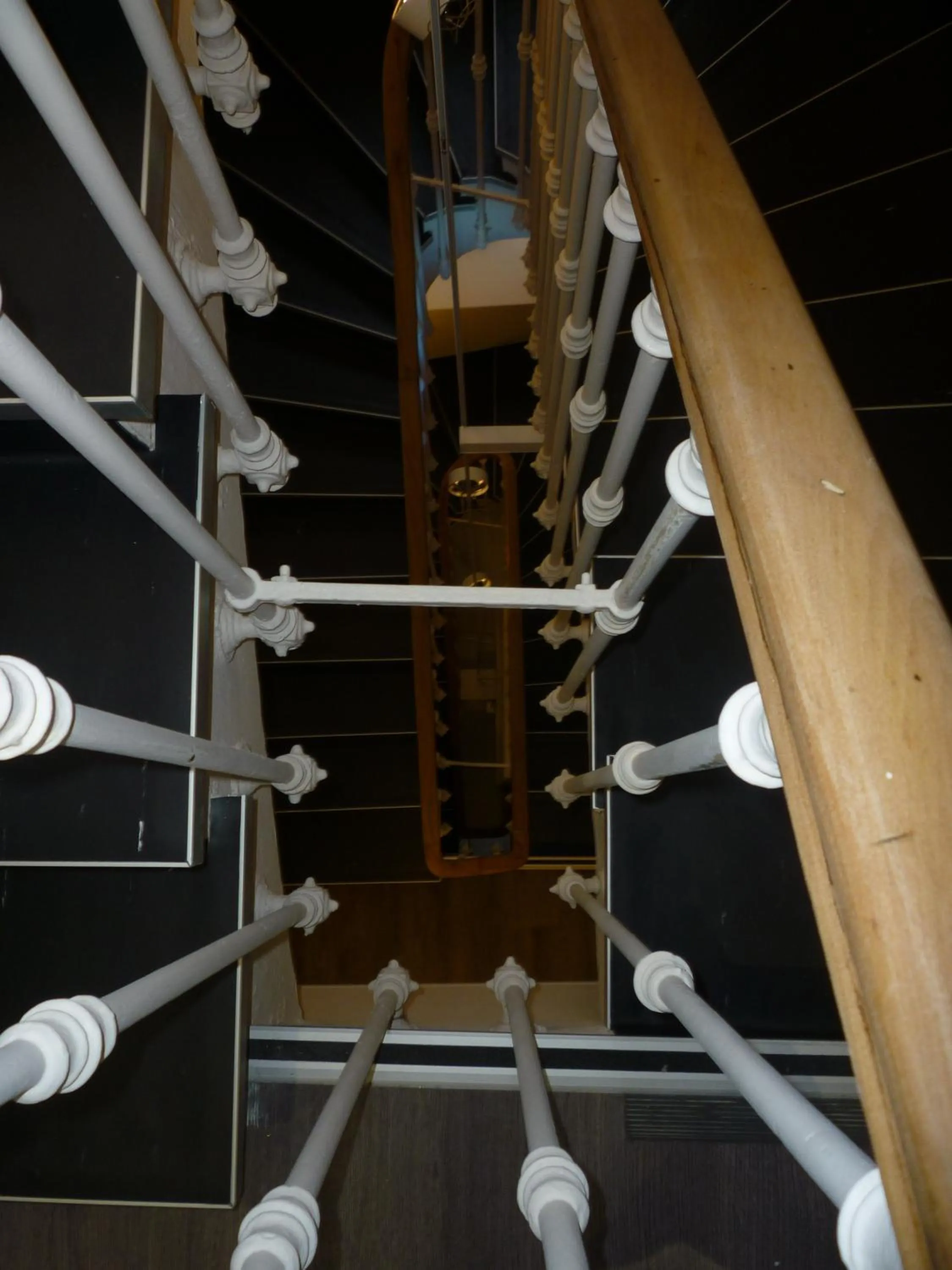 Decorative detail in Hôtel de France