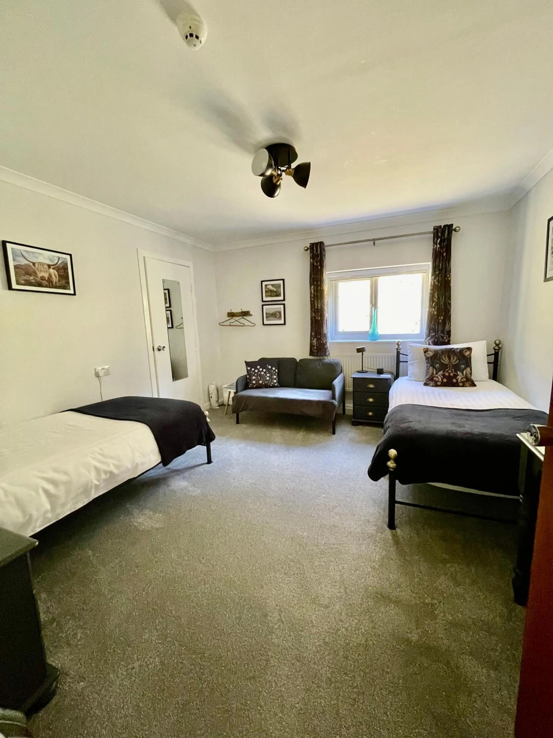 Lundie View B & B