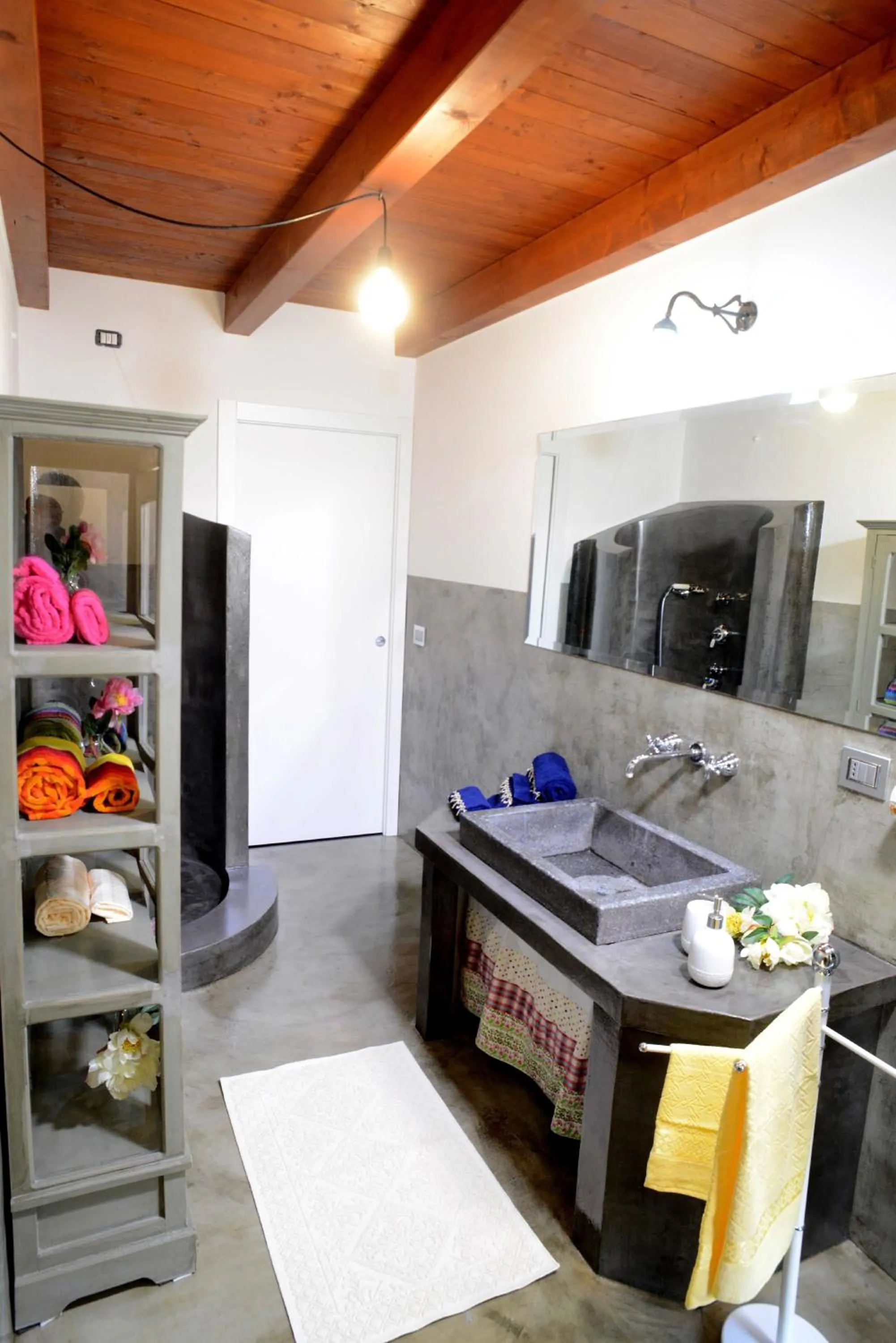 Bathroom in A Mos Veure B&B