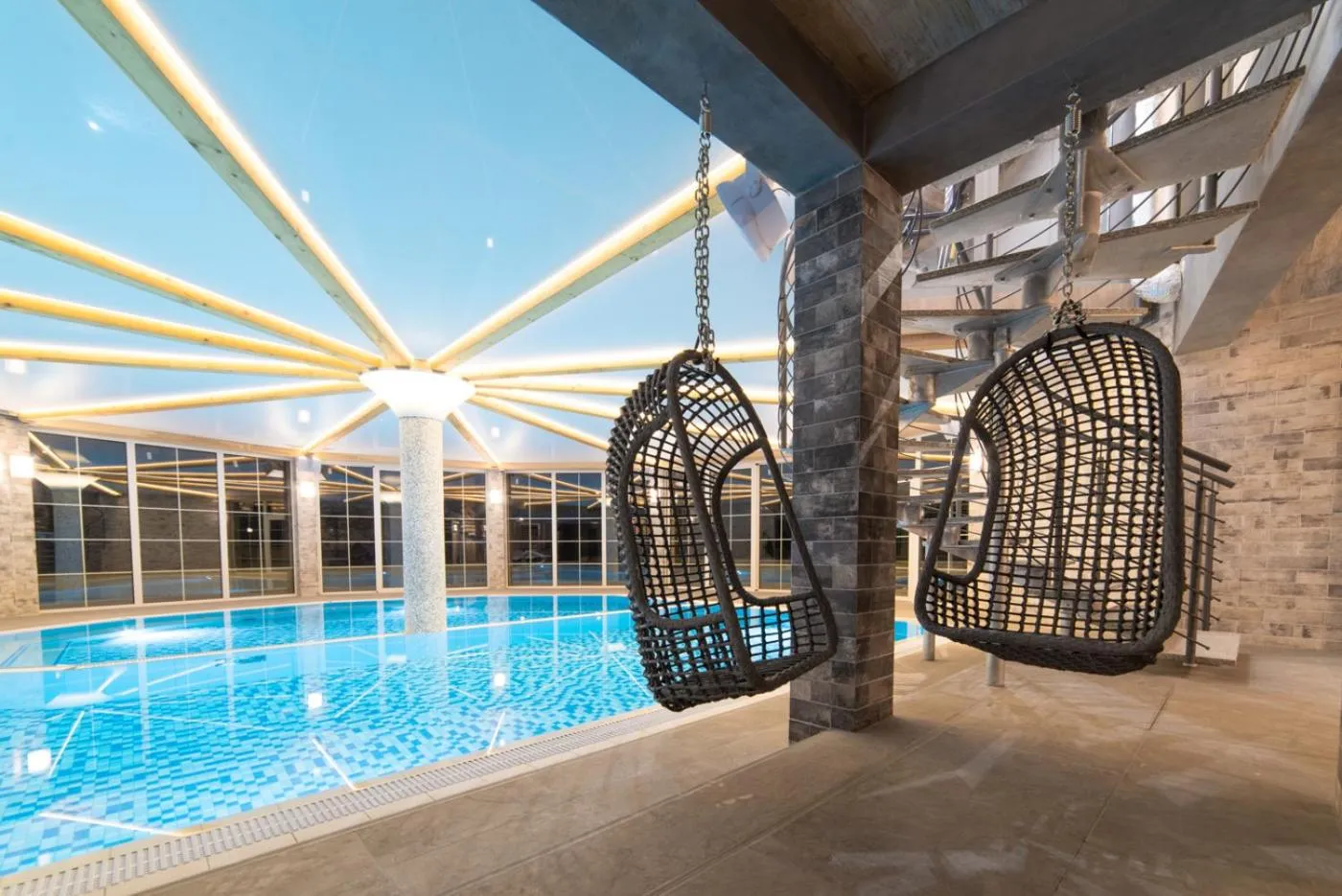 Swimming pool in Pałac Bielawa